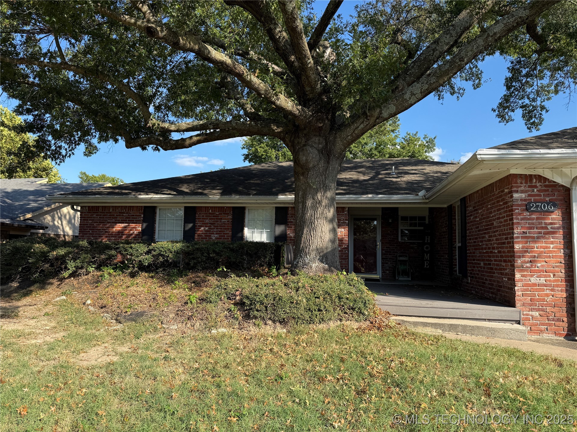 2706 Brookside Circle Property Photo 1