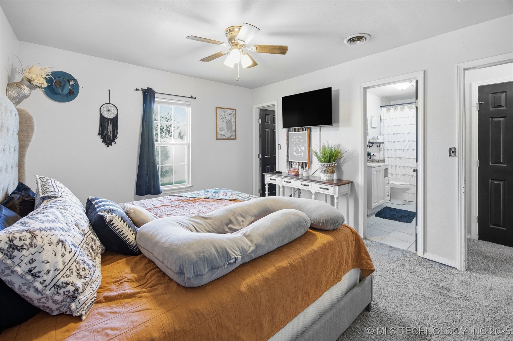 413 W Pogue Street Property Photo 13