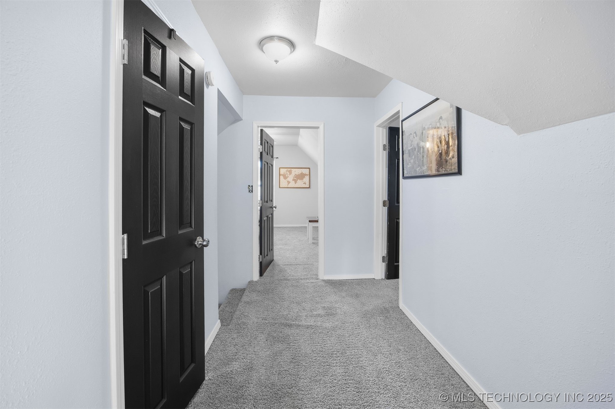 413 W Pogue Street Property Photo 32