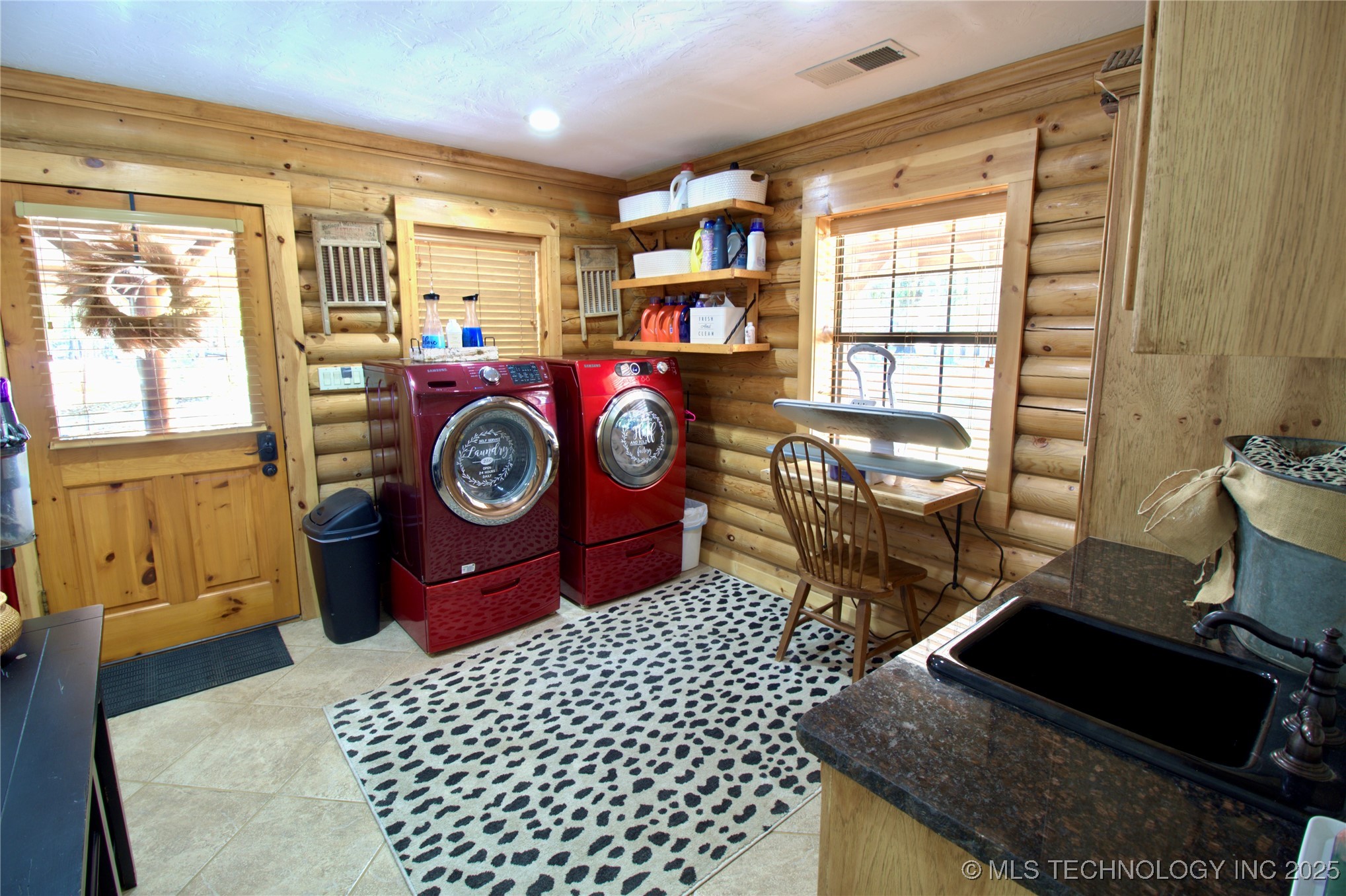 10698 S Childrens Lane Property Photo 15