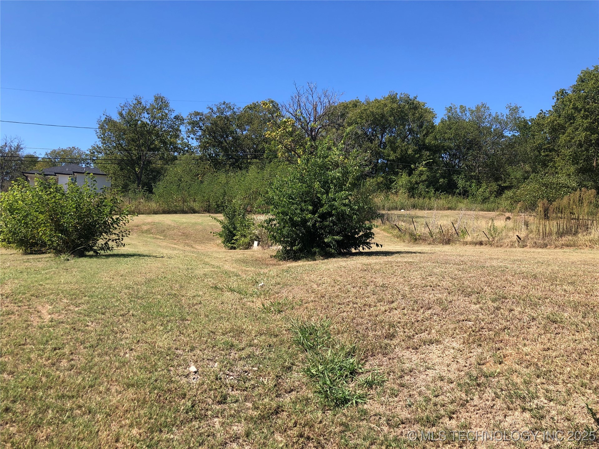 208 N Burnett Street Property Photo 1