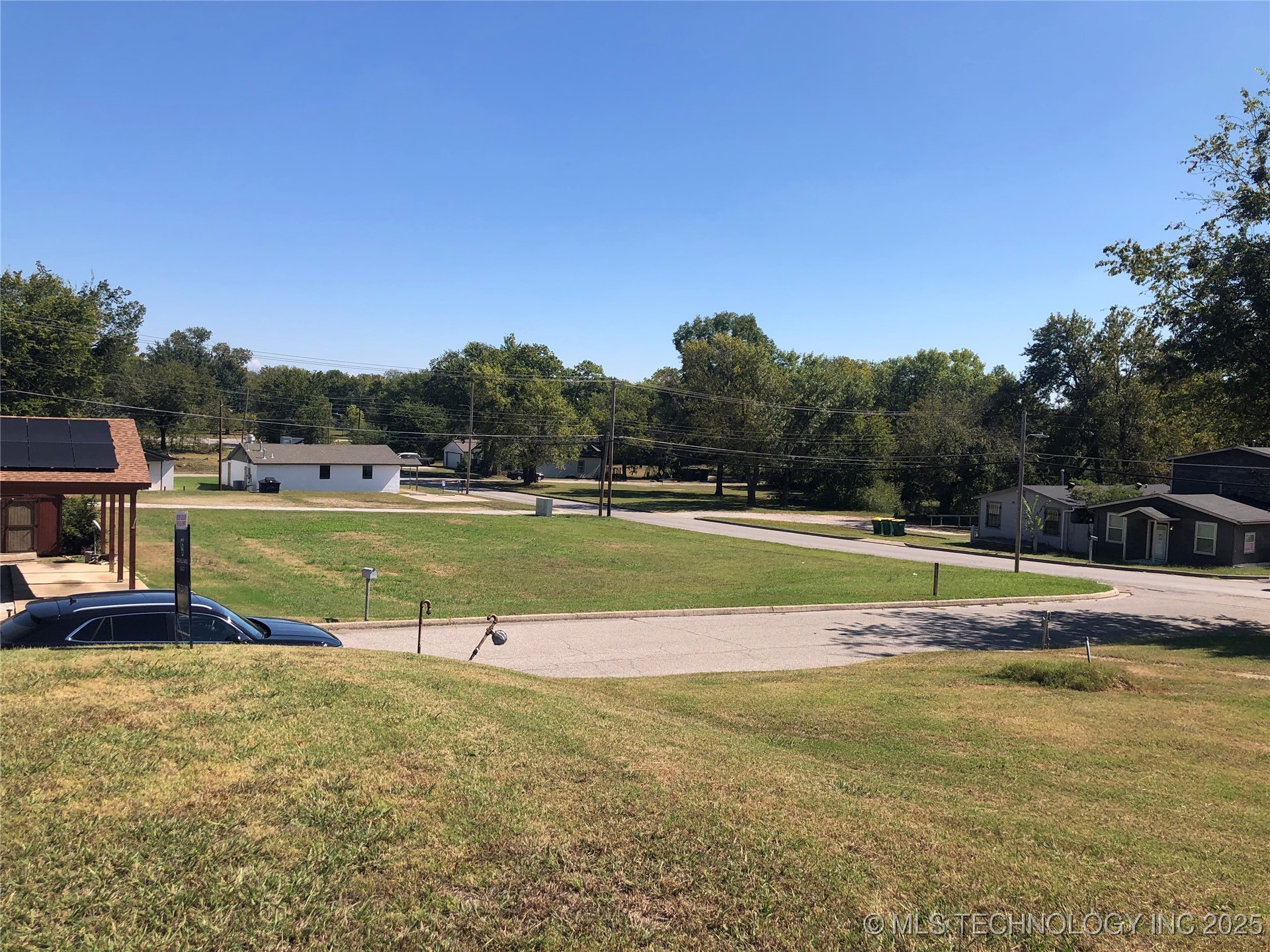 208 N Burnett Street Property Photo 2