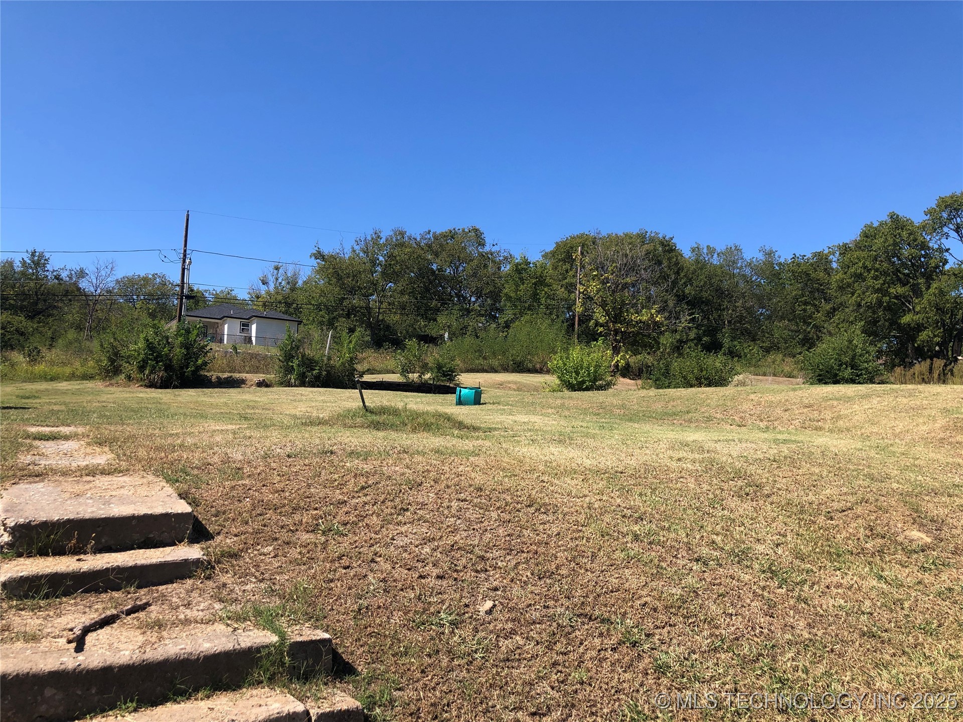 208 N Burnett Street Property Photo 3