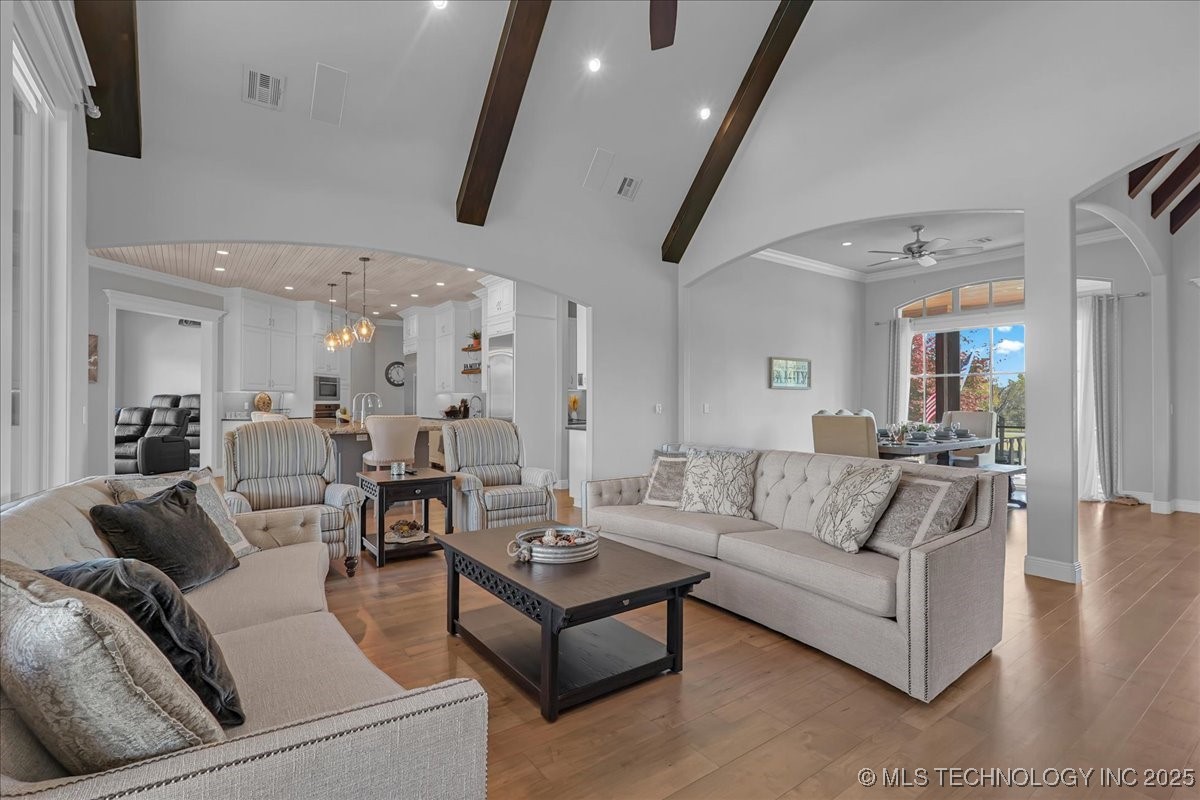 9602 N Memorial Drive Property Photo 10