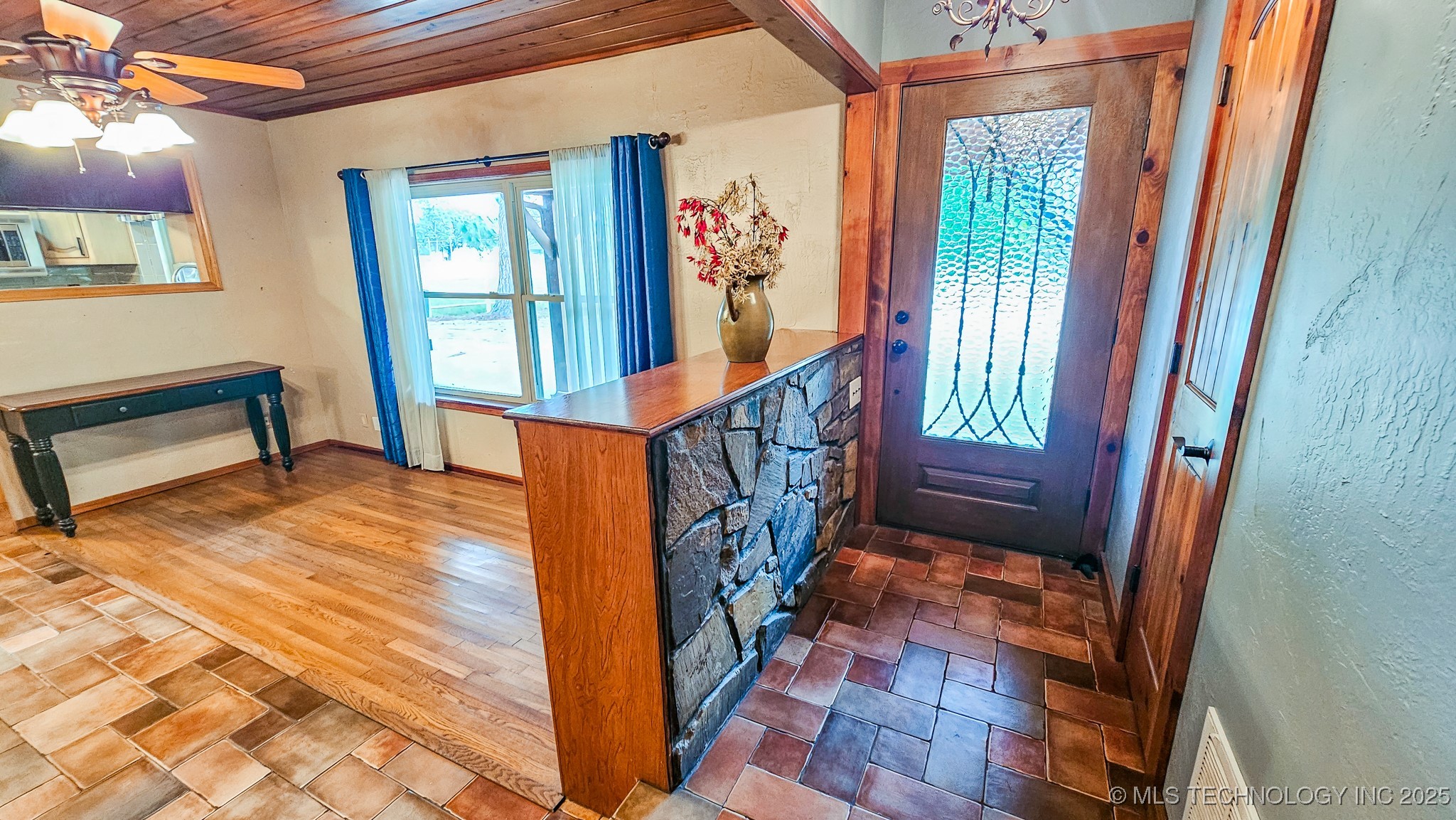 10388 N Perry Road Property Photo 11