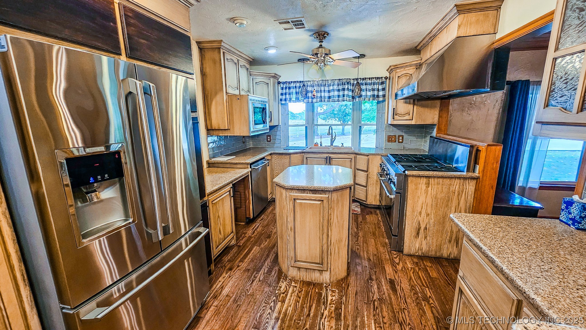 10388 N Perry Road Property Photo 16