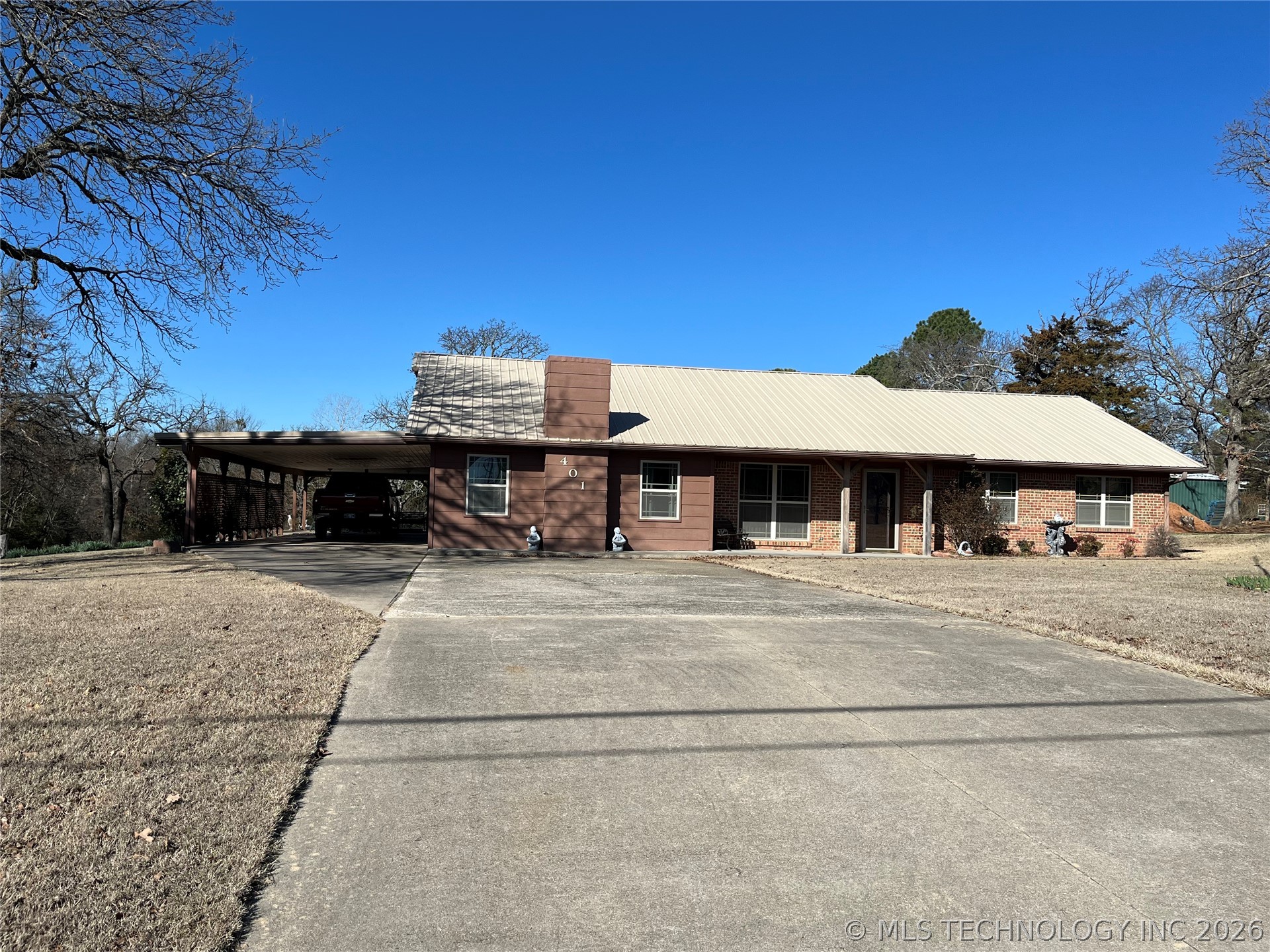 401 S New Bethel Property Photo 1