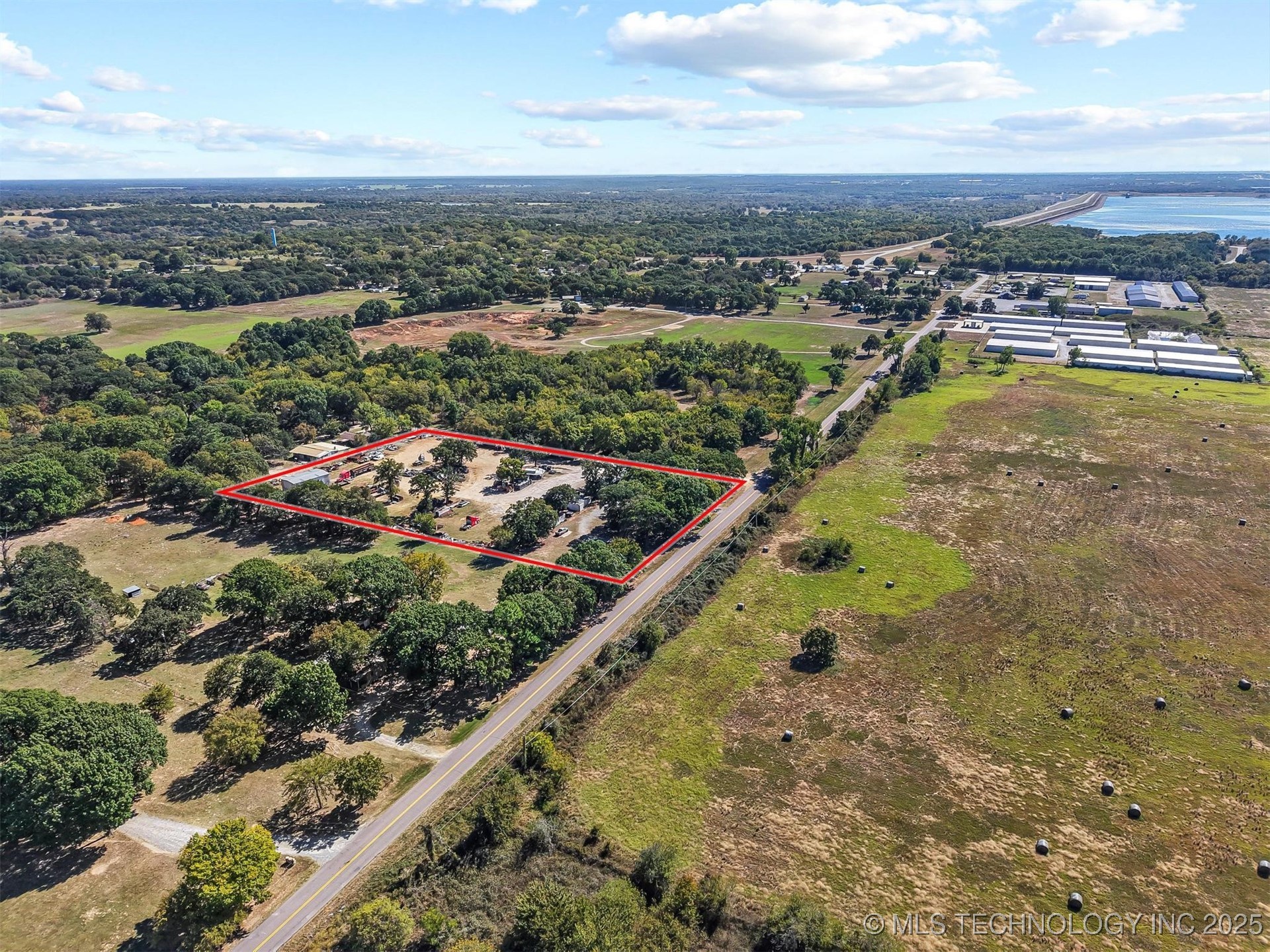 522 Willafa Woods Road Property Photo 1