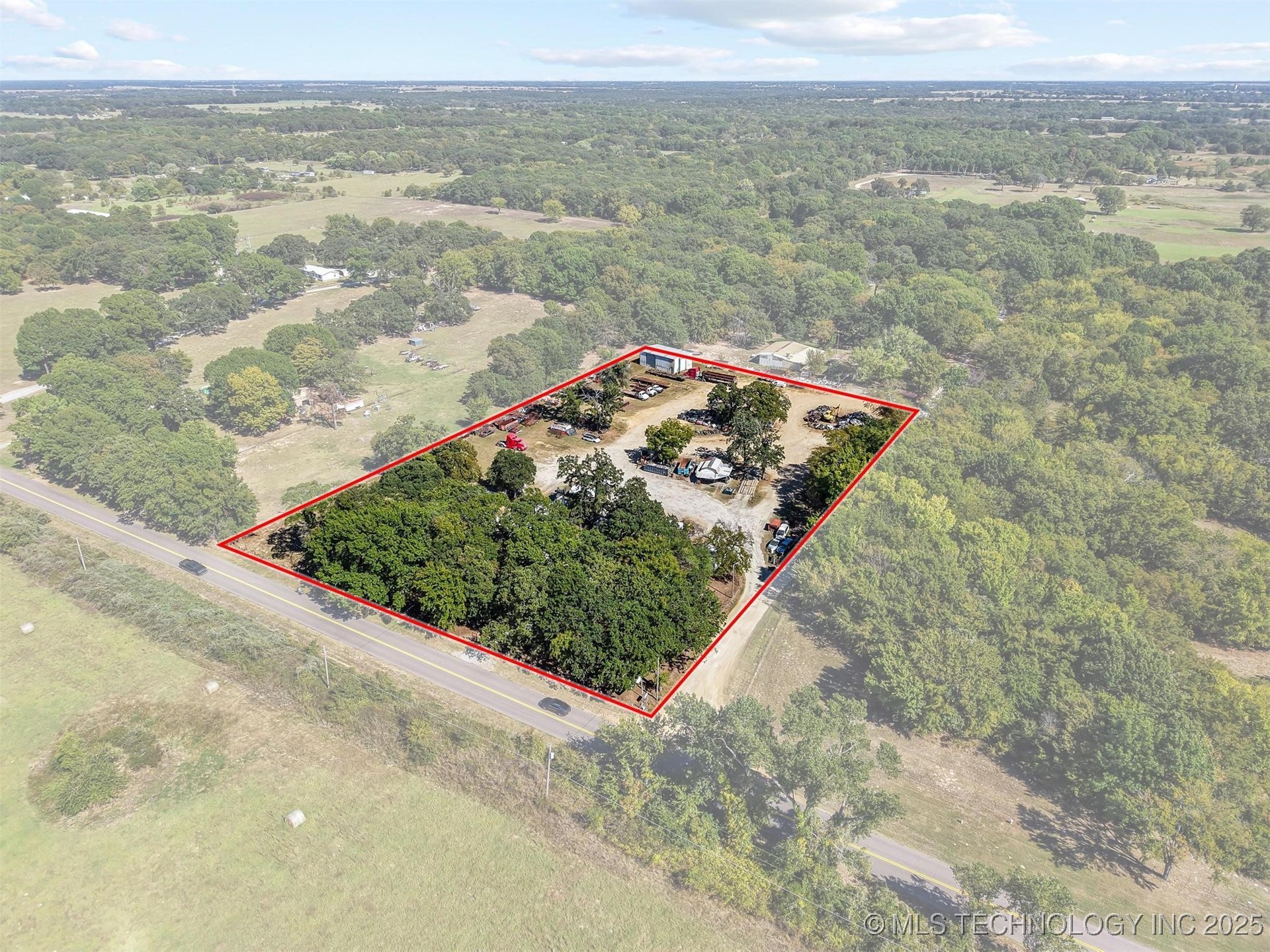 522 Willafa Woods Road Property Photo 2