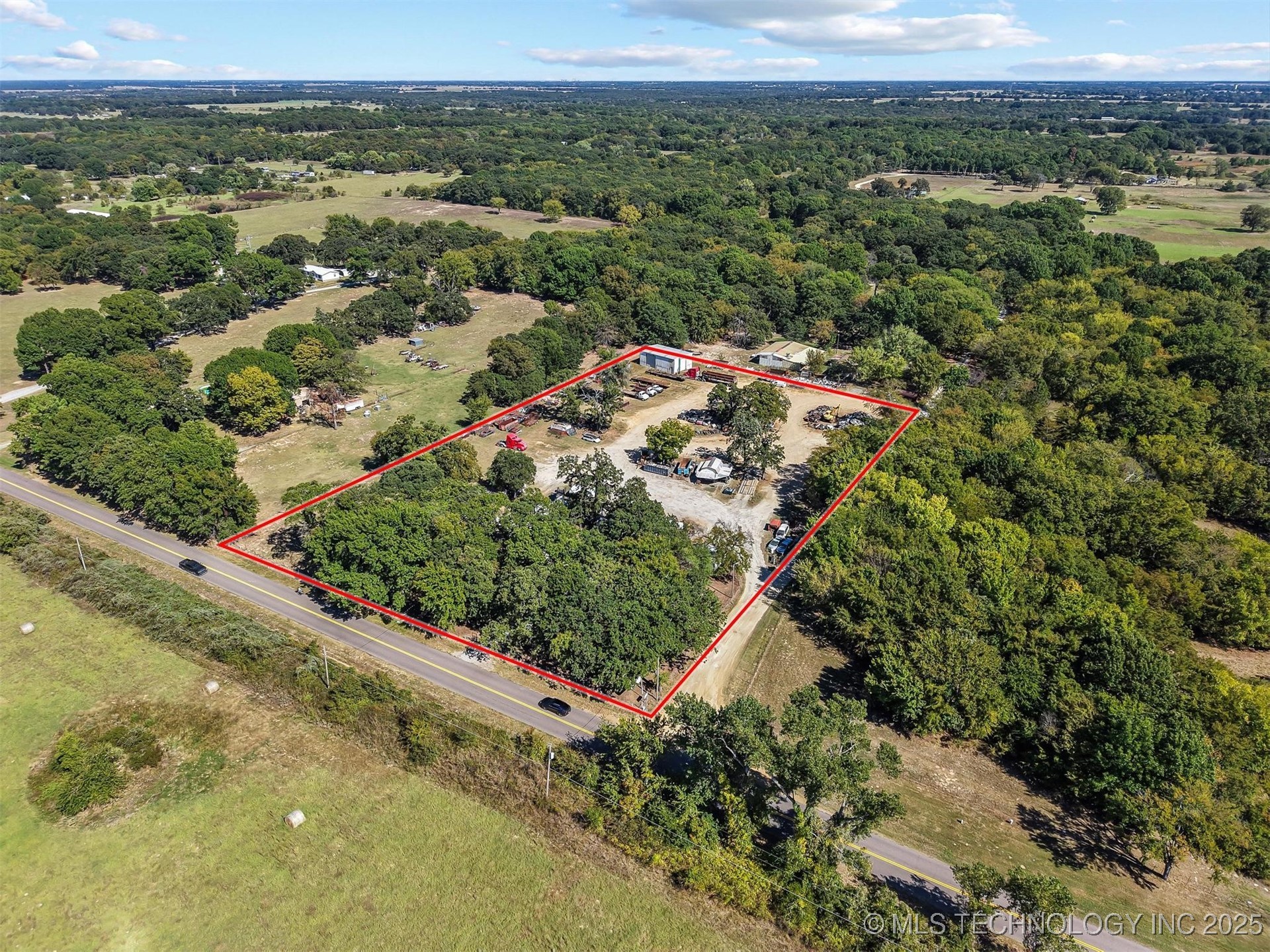 522 Willafa Woods Road Property Photo 3