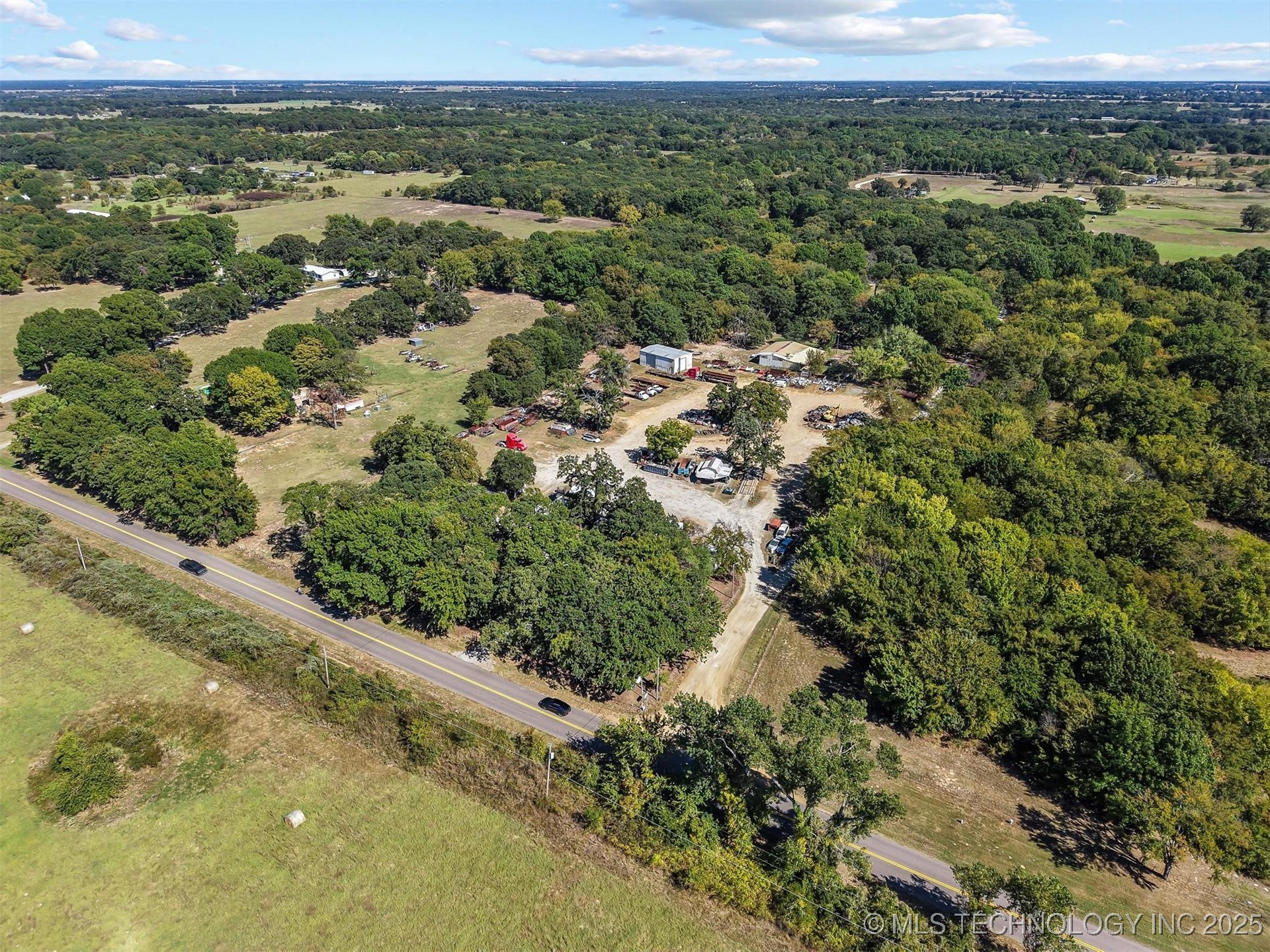 522 Willafa Woods Road Property Photo 4