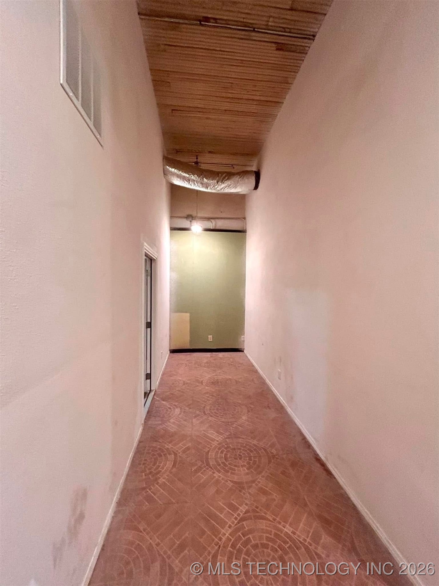 116 N Main Property Photo 6