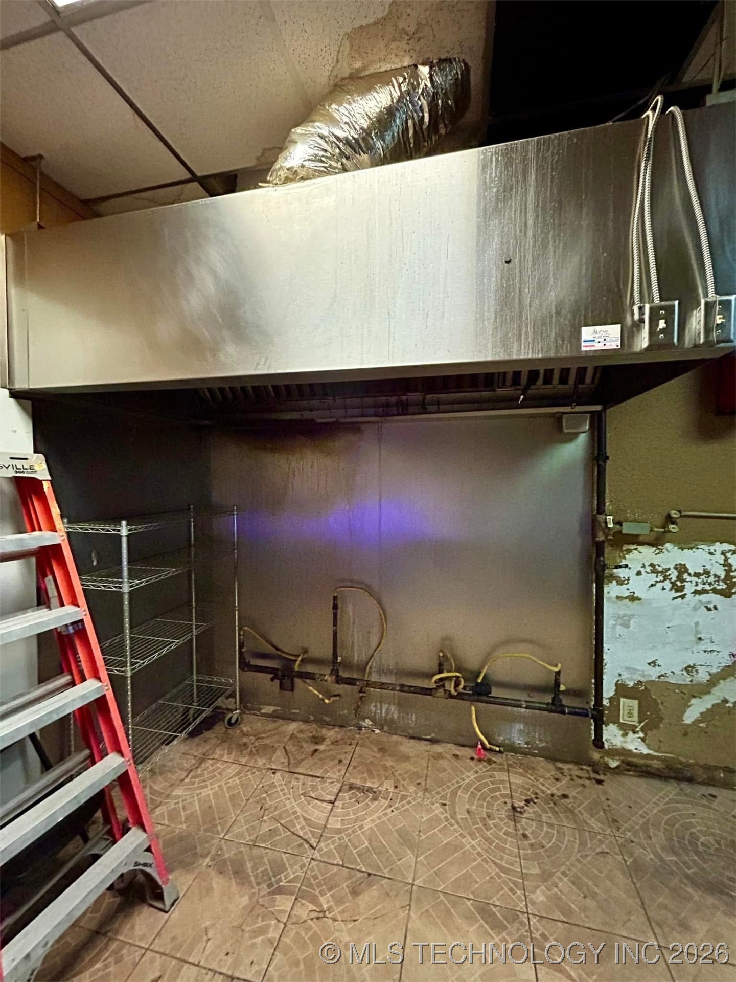 116 N Main Property Photo 7