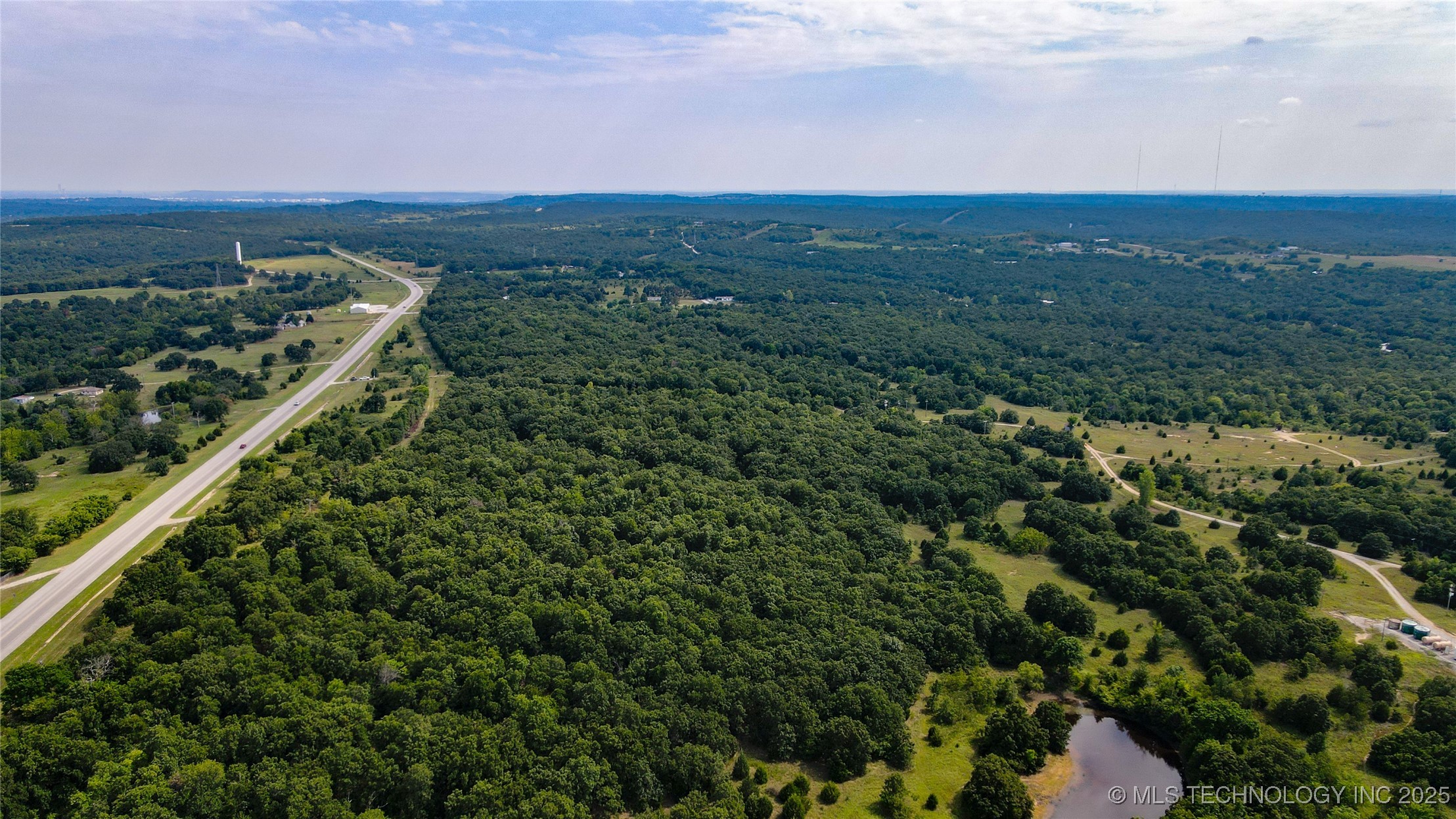 6490 Nw 52nd Avenue Property Photo 5