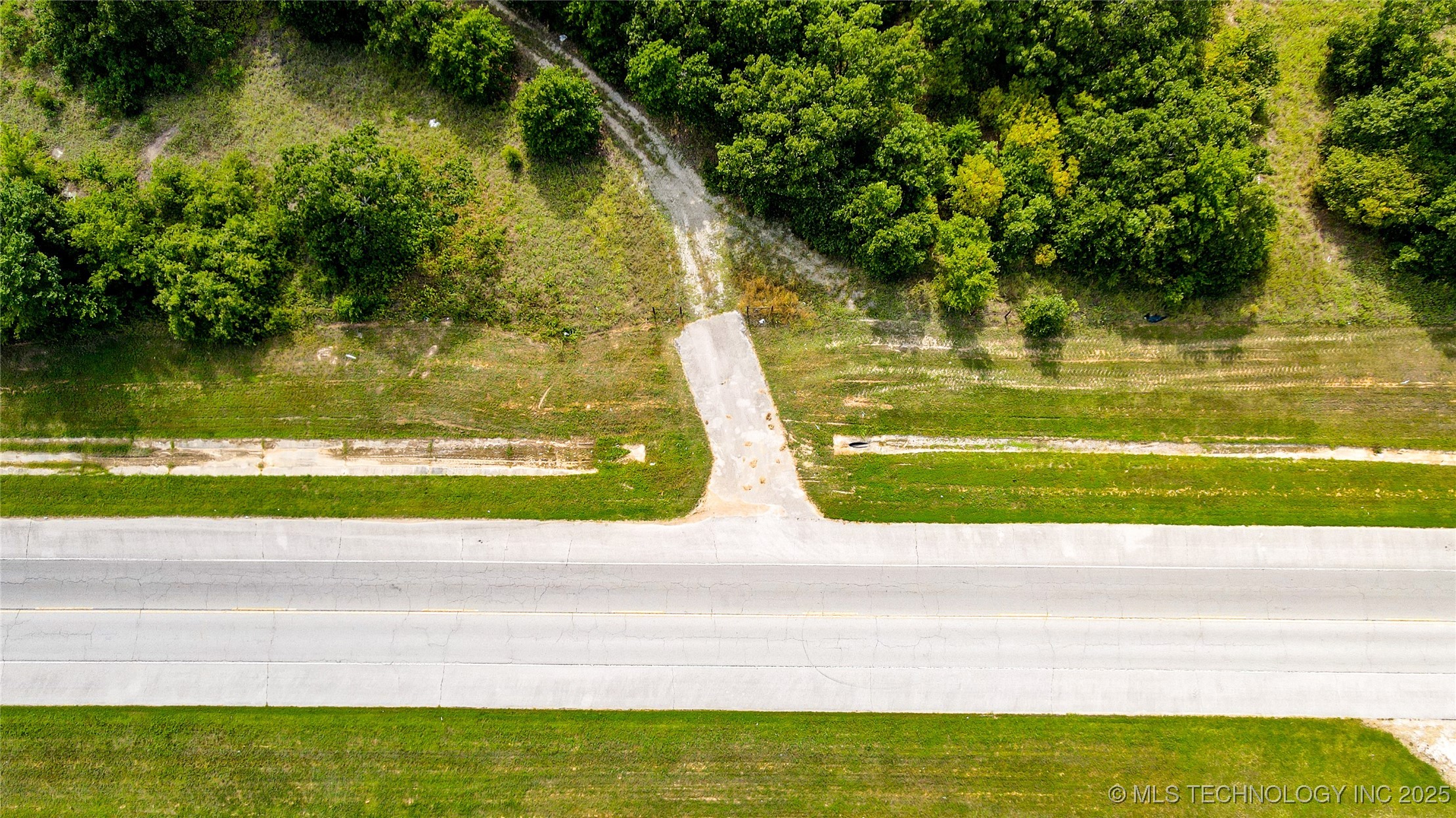 6490 Nw 52nd Avenue Property Photo 23