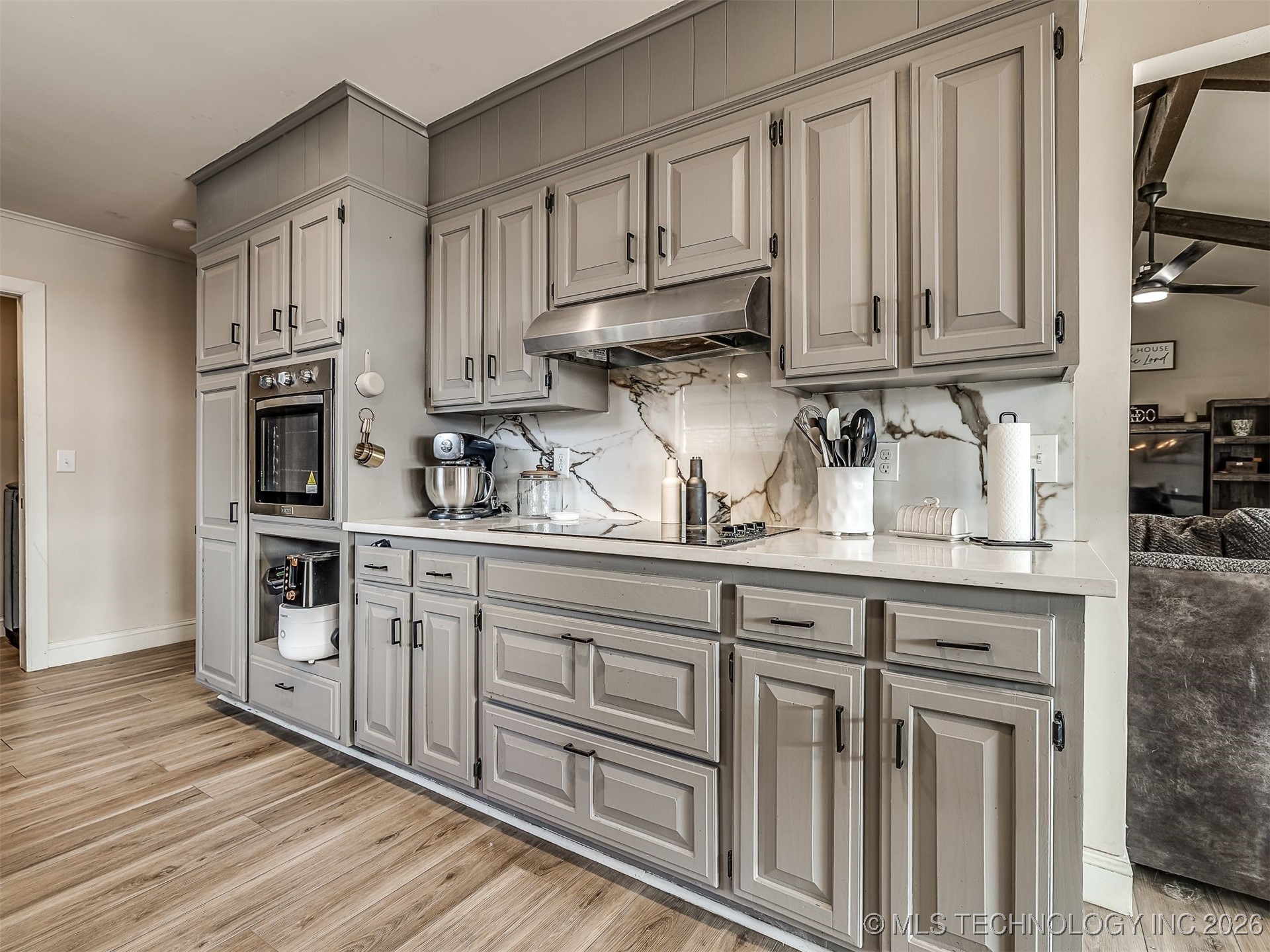 10214 E 24th Street Property Photo 2