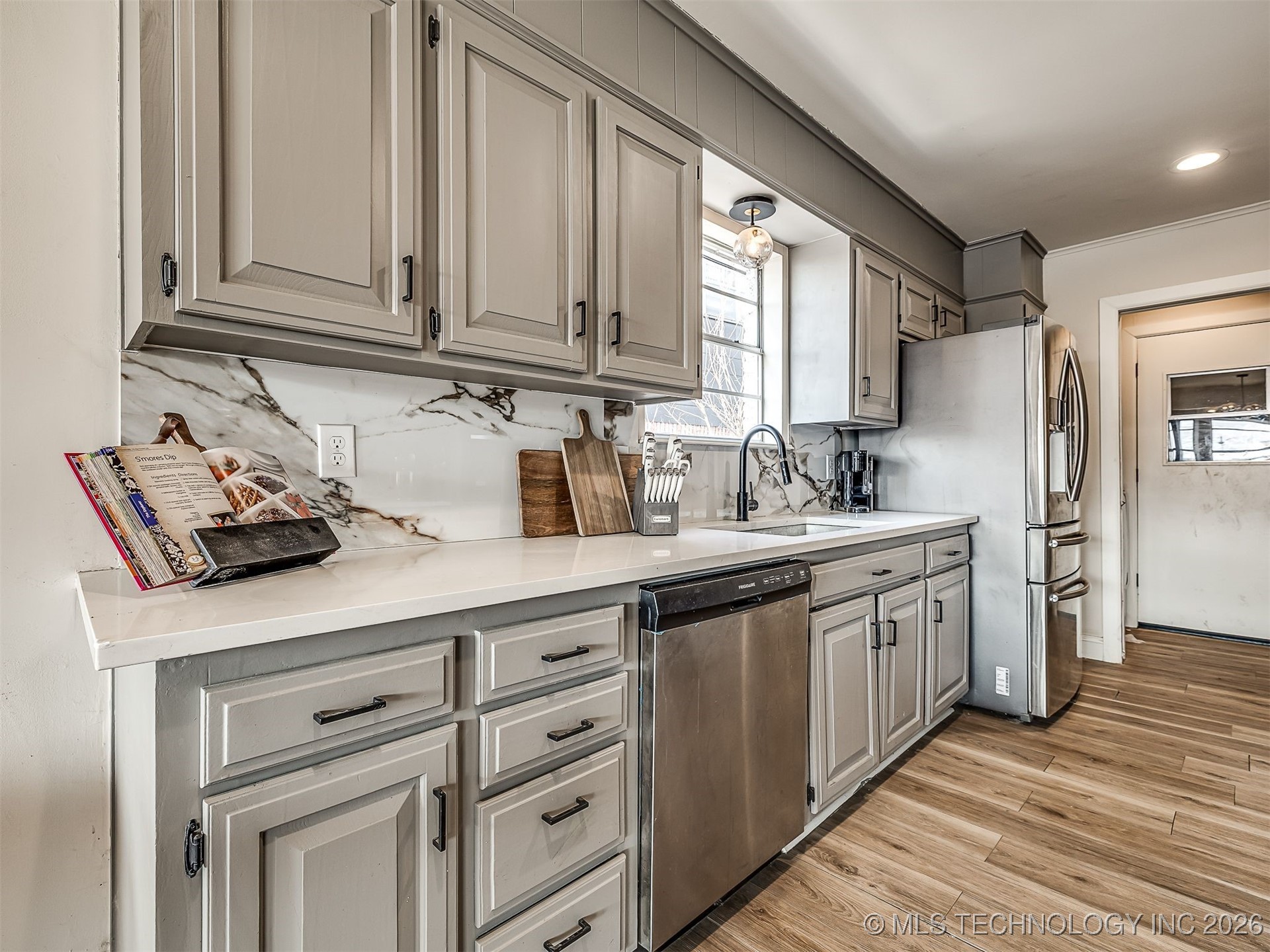 10214 E 24th Street Property Photo 12