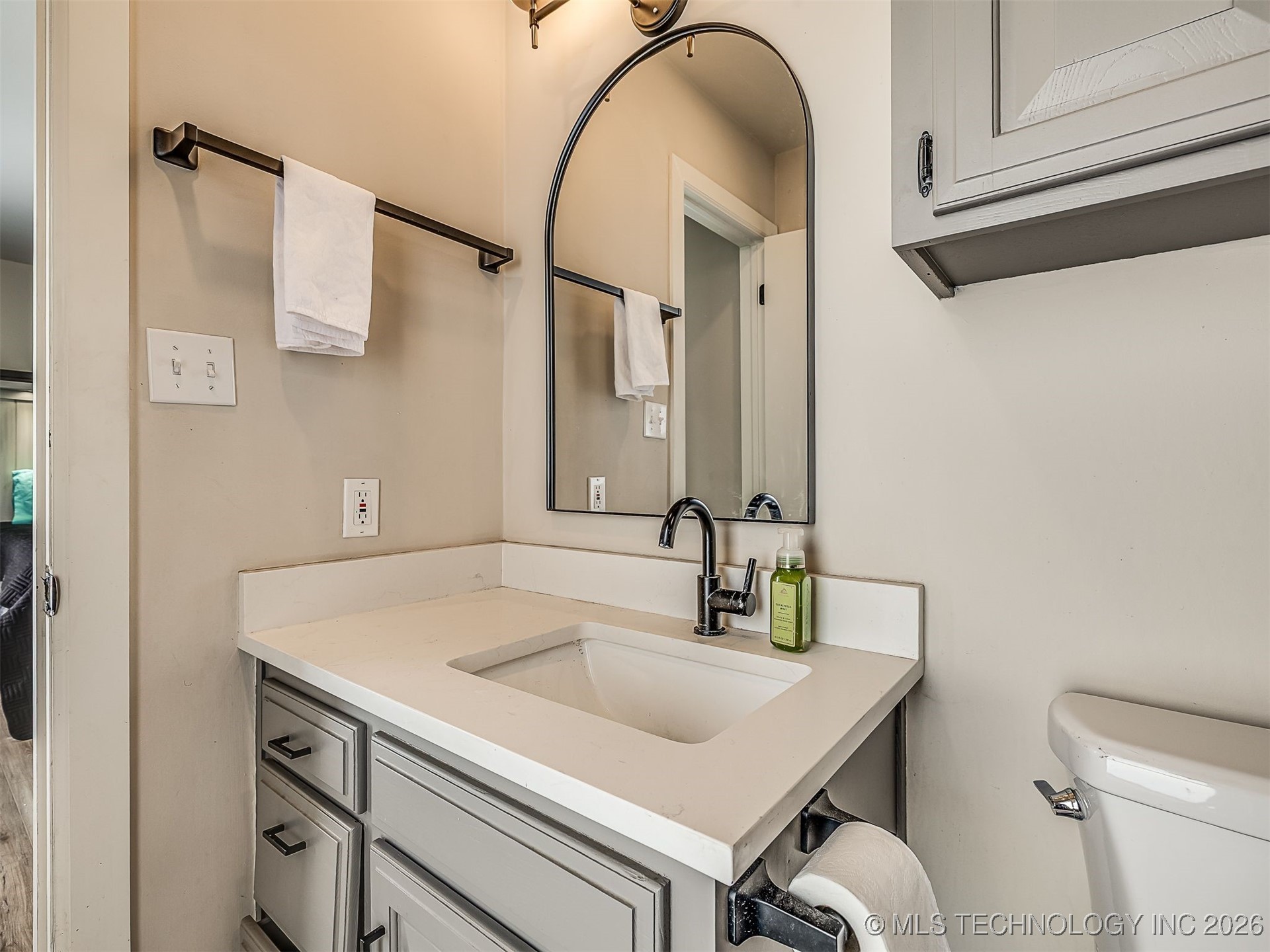 10214 E 24th Street Property Photo 24