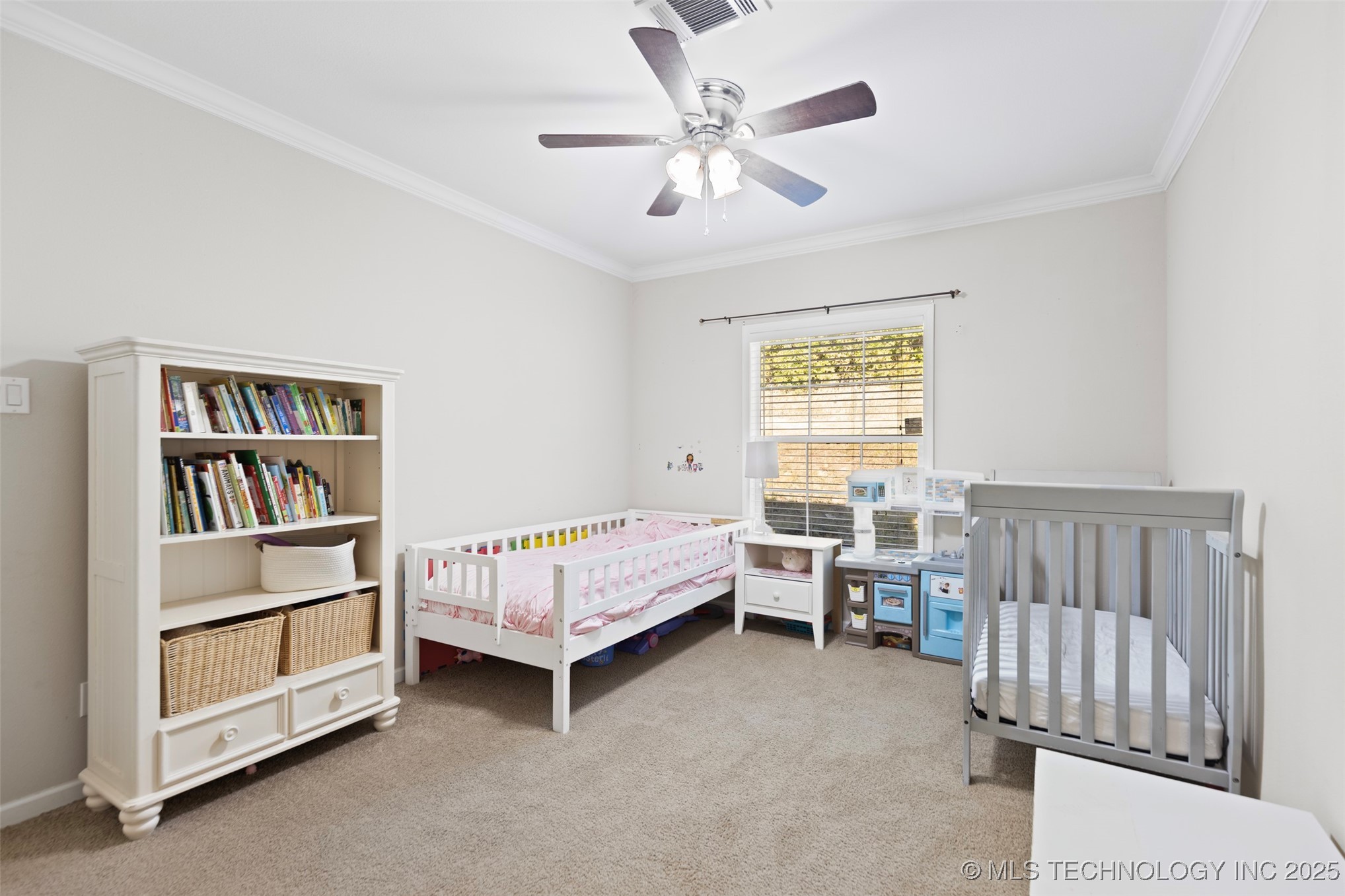 12538 N 68th West Avenue Property Photo 5