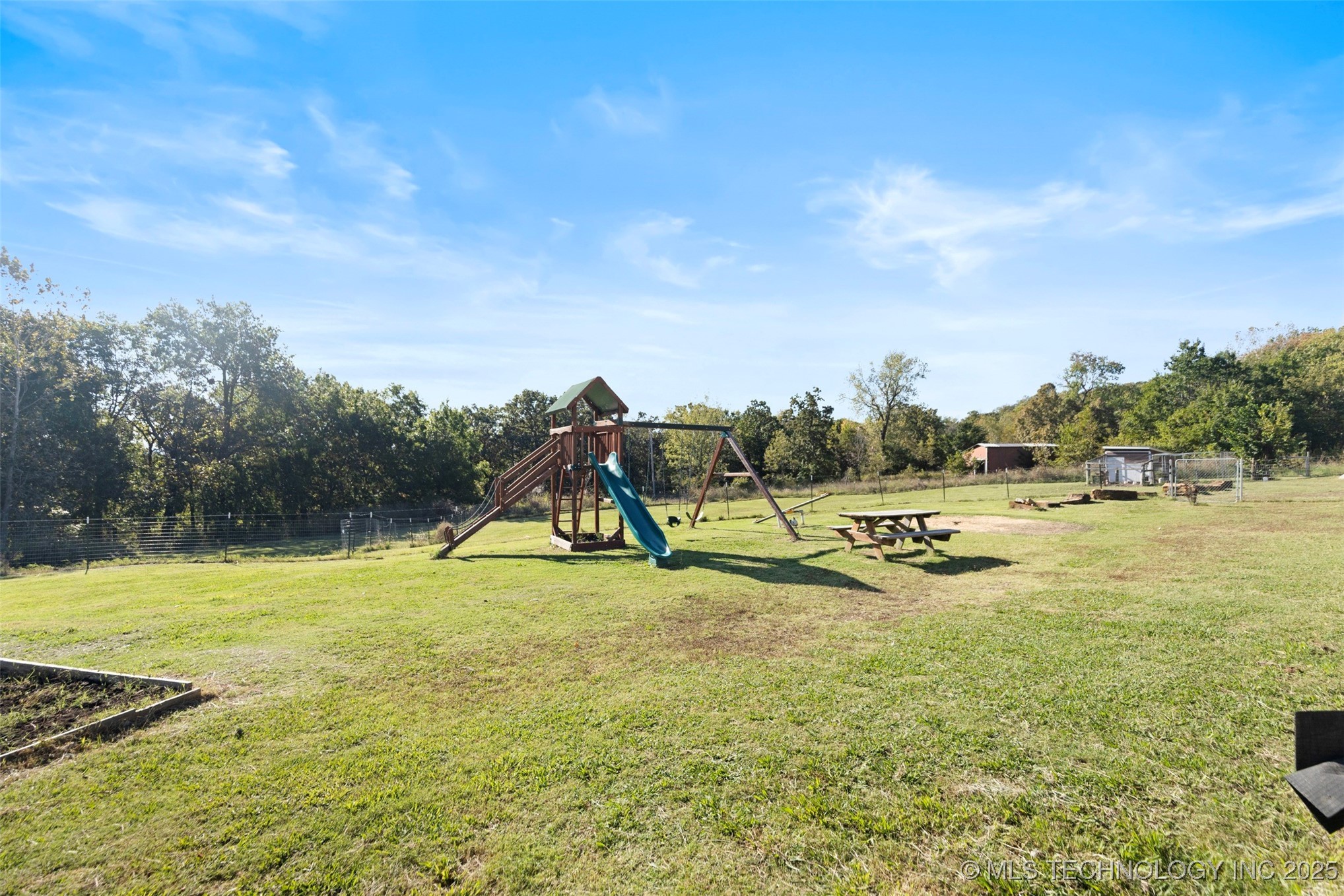 12538 N 68th West Avenue Property Photo 18