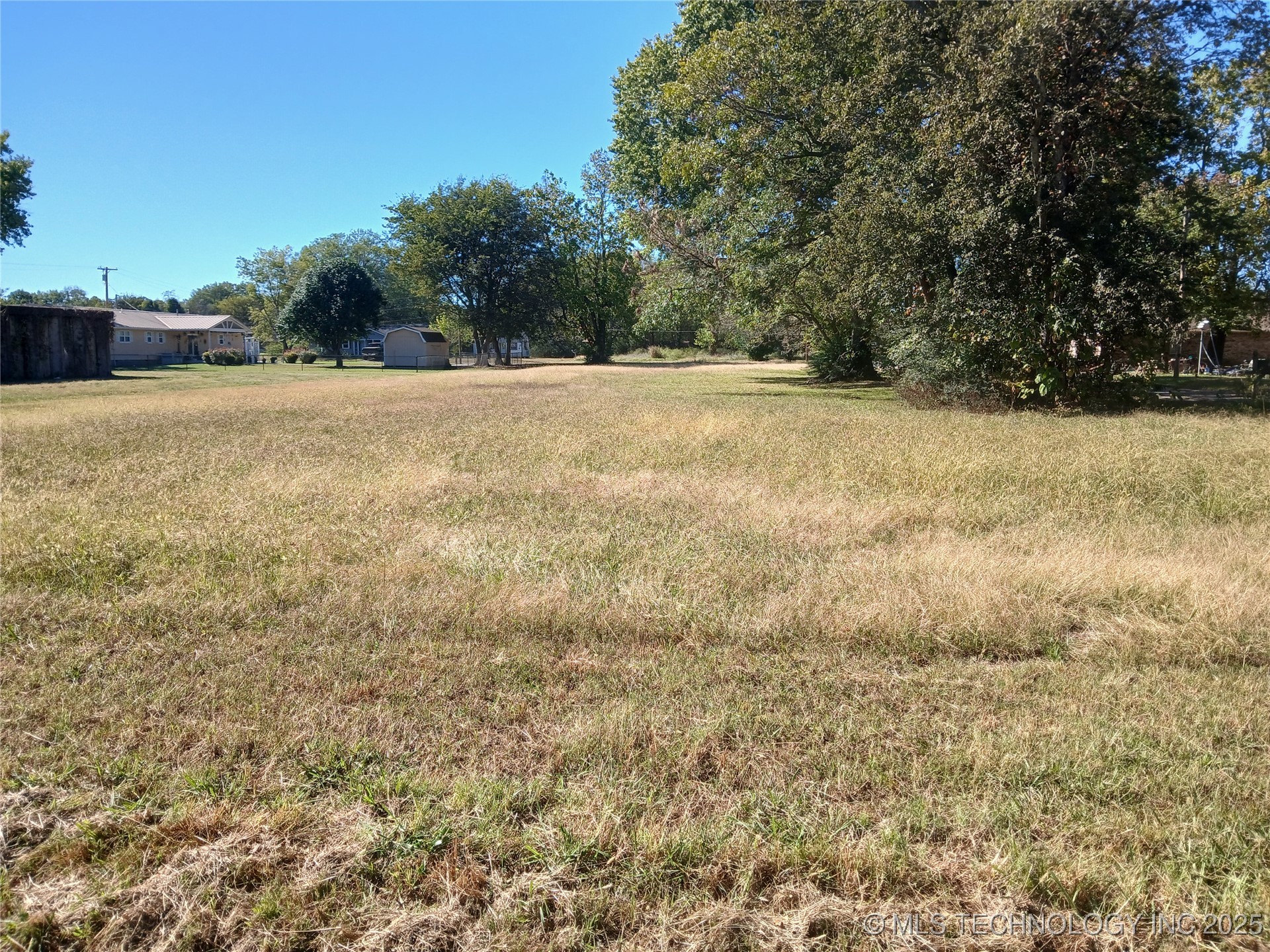 Linn Street Property Photo 1