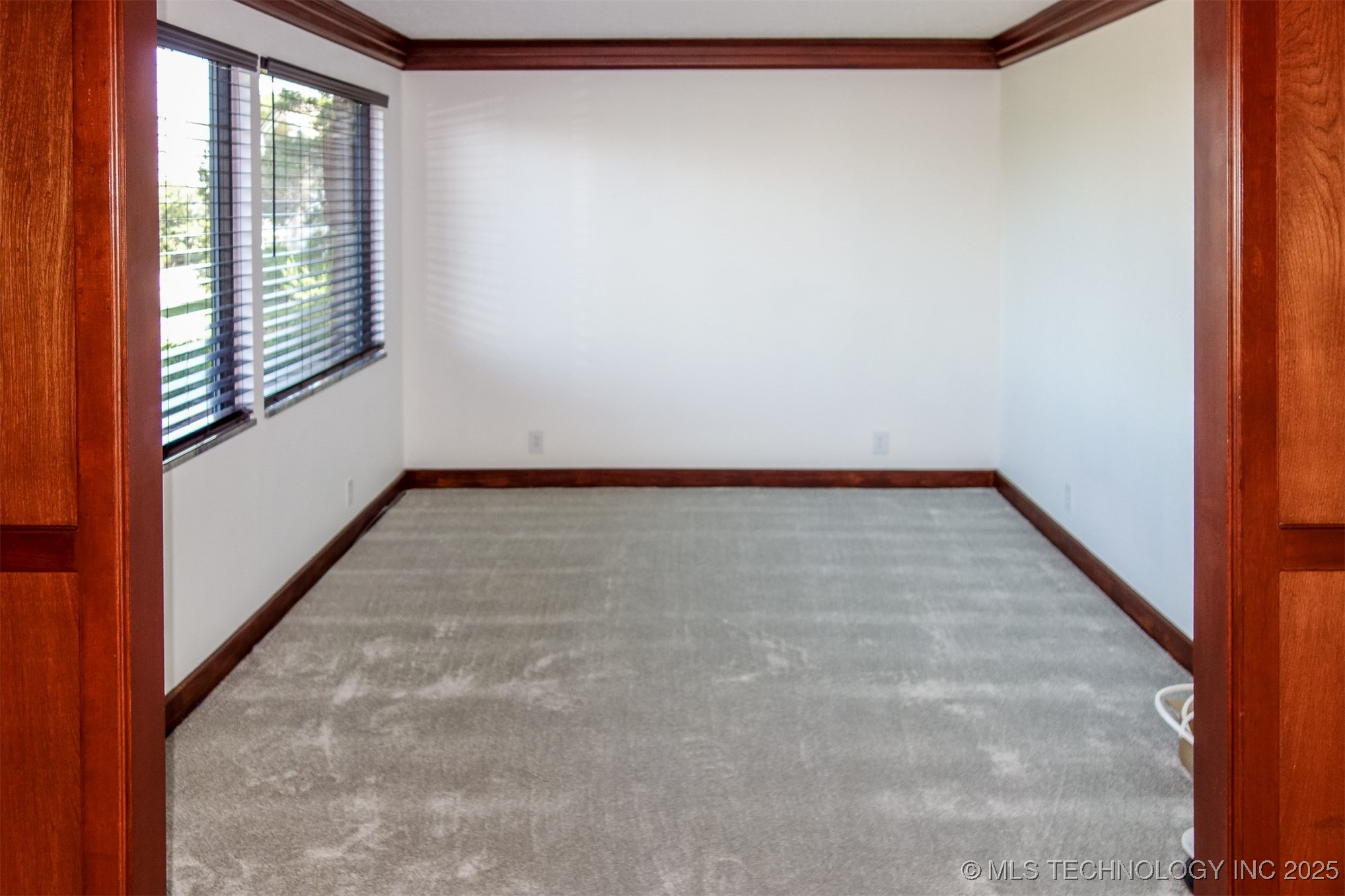 6642 E 60th Place Property Photo 5