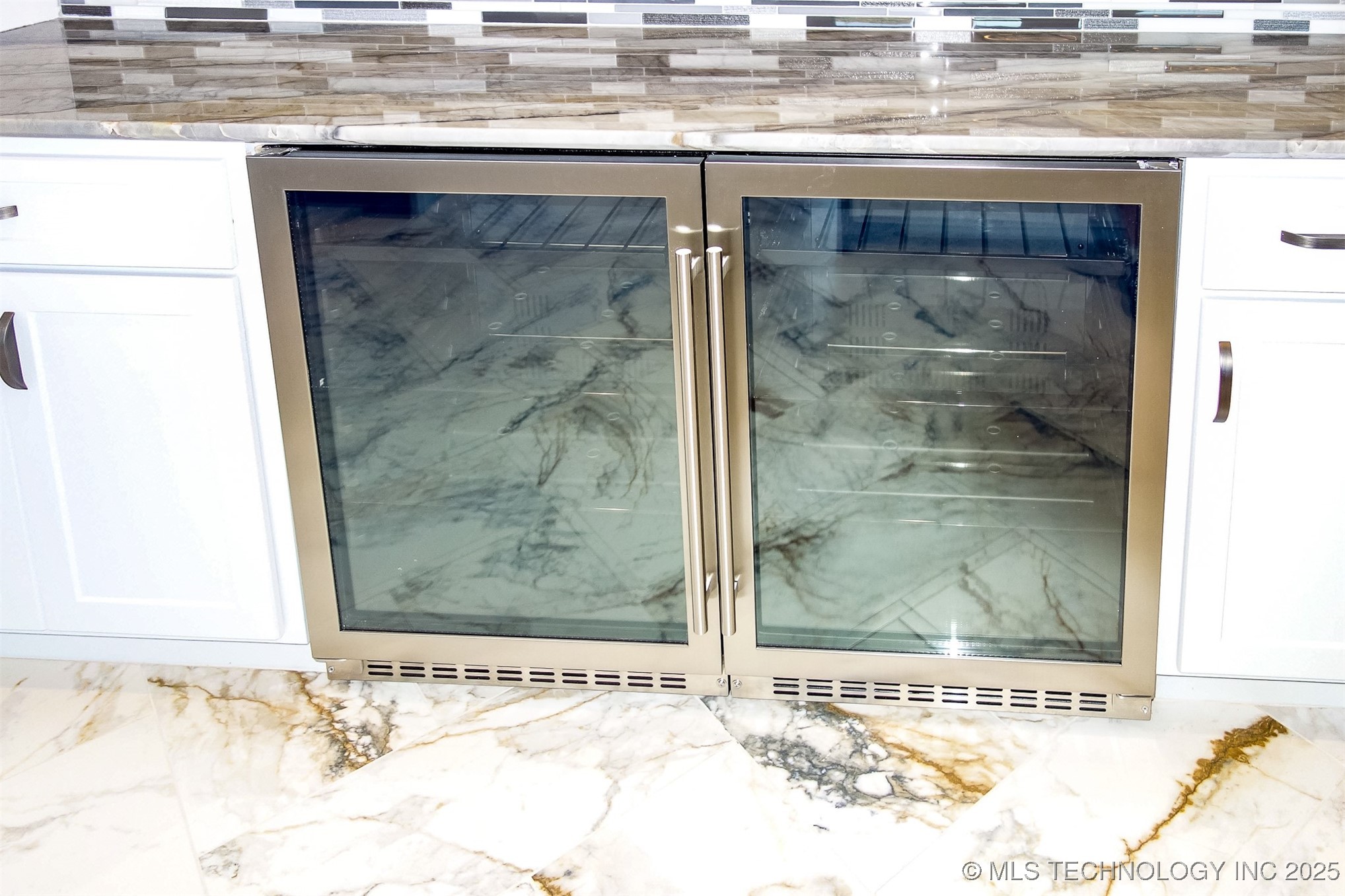 6642 E 60th Place Property Photo 11