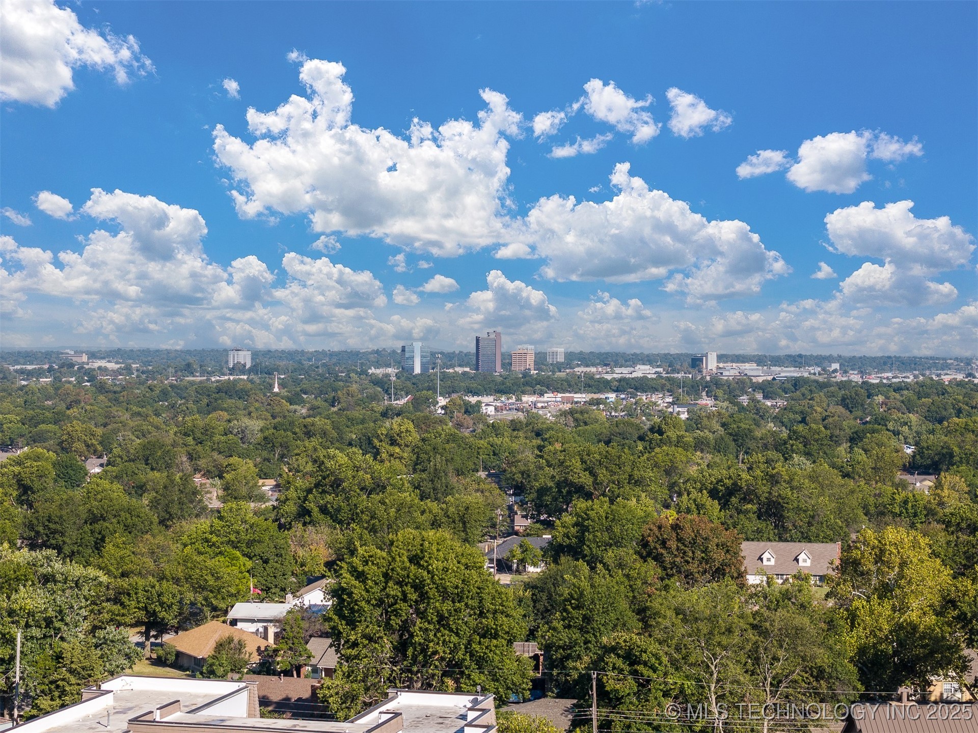 6642 E 60th Place Property Photo 47