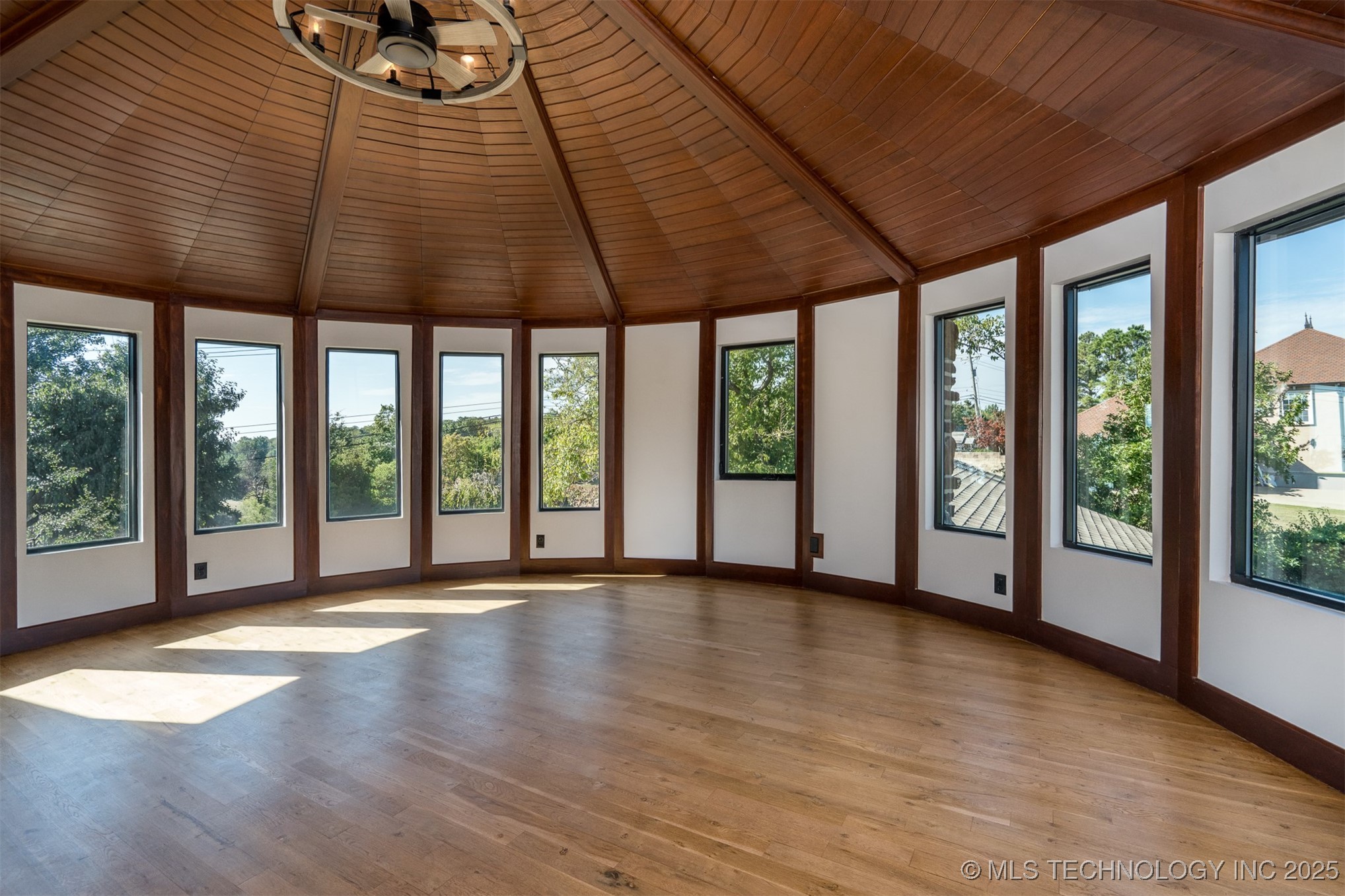 6642 E 60th Place Property Photo 48