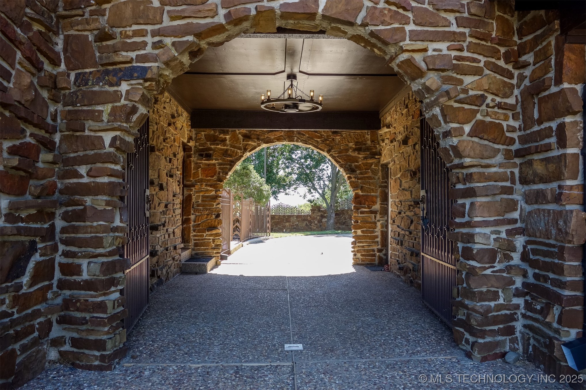 6642 E 60th Place Property Photo 54