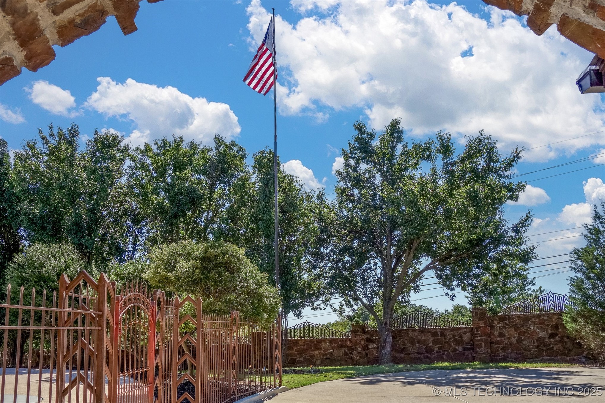 6642 E 60th Place Property Photo 55