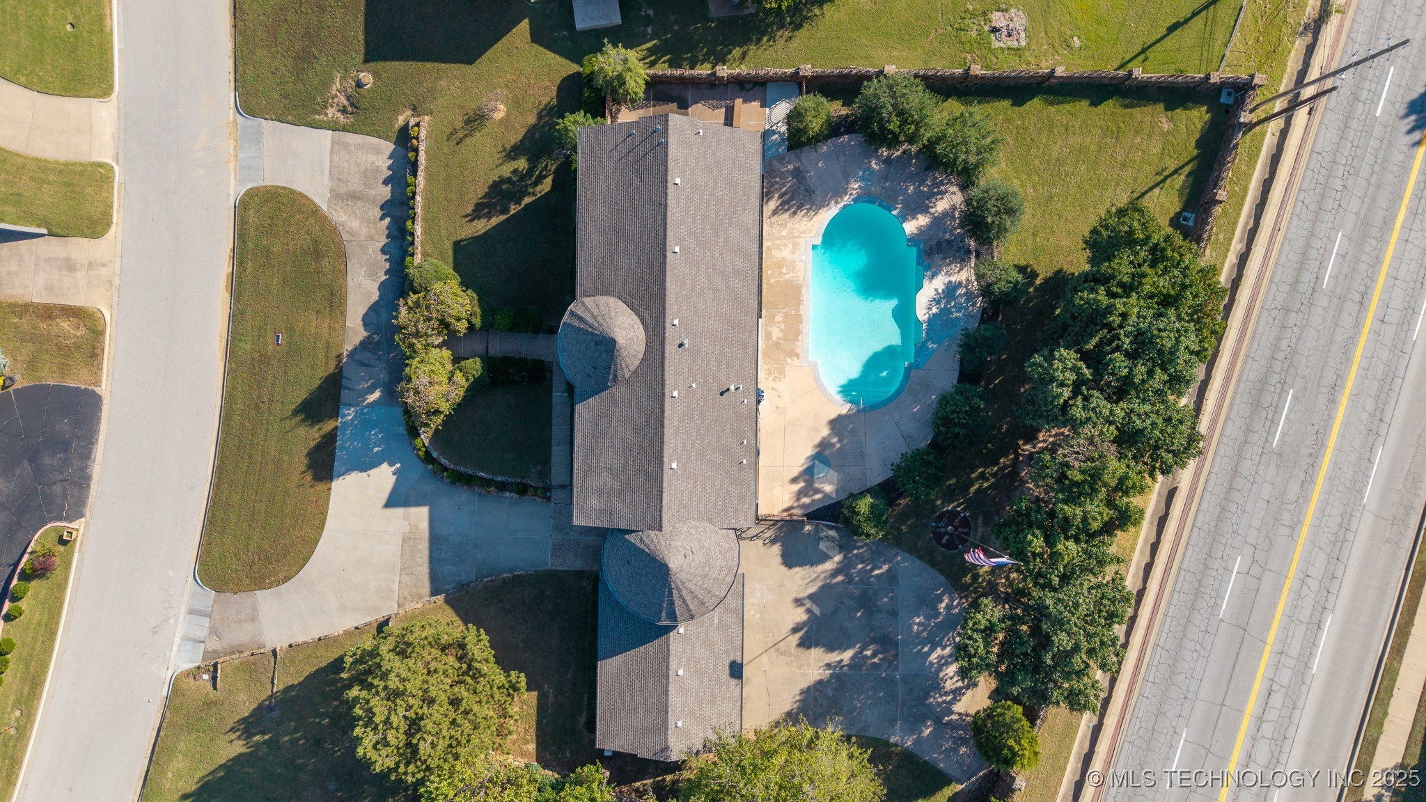 6642 E 60th Place Property Photo 63