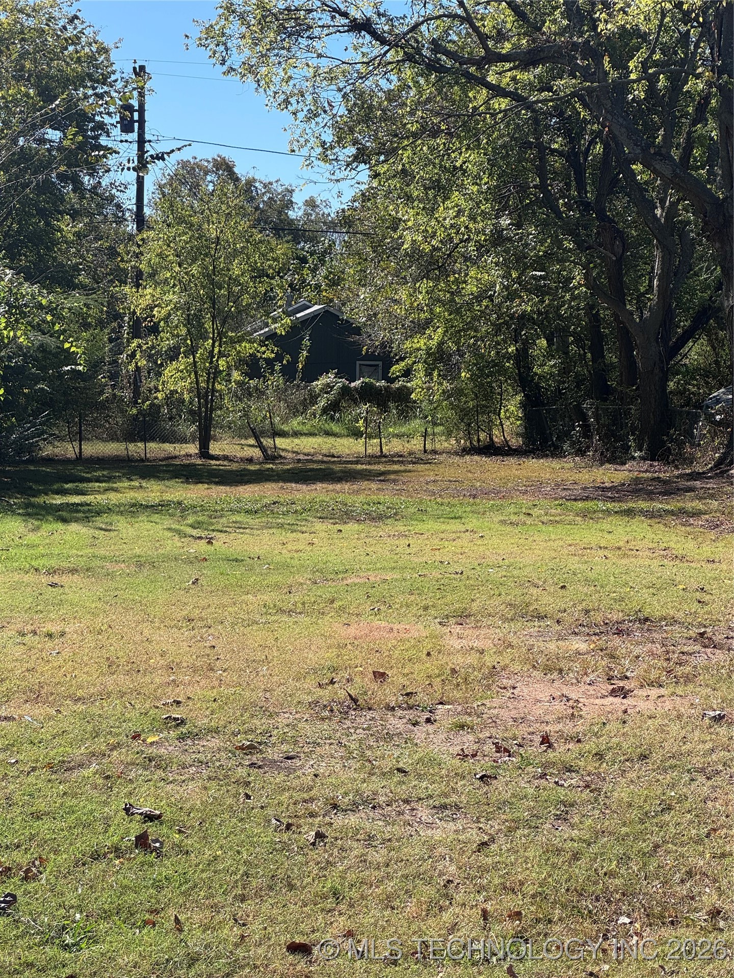 629 W 1st Property Photo 1