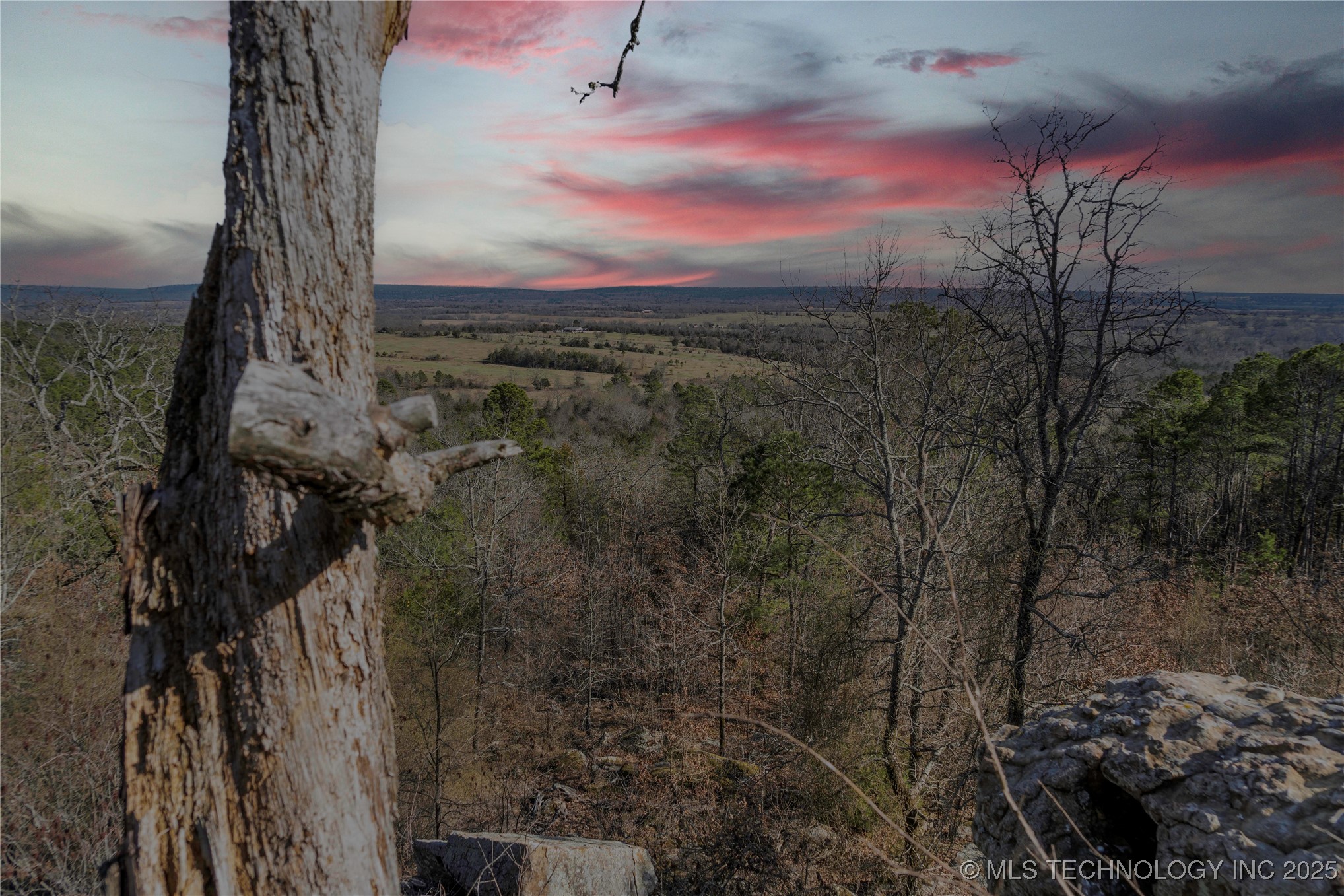 E 1860 Road Property Photo 6