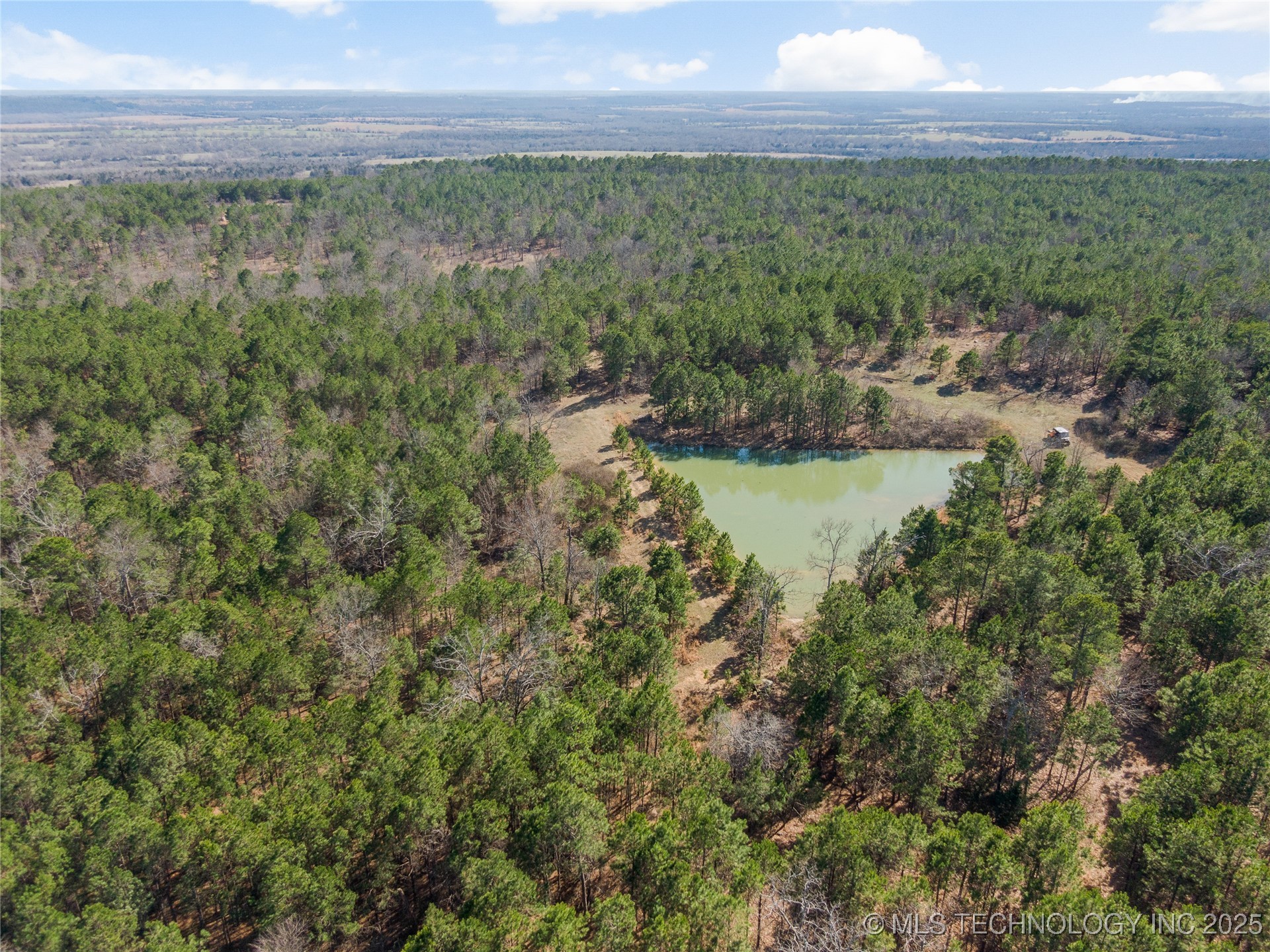 E 1860 Road Property Photo 11