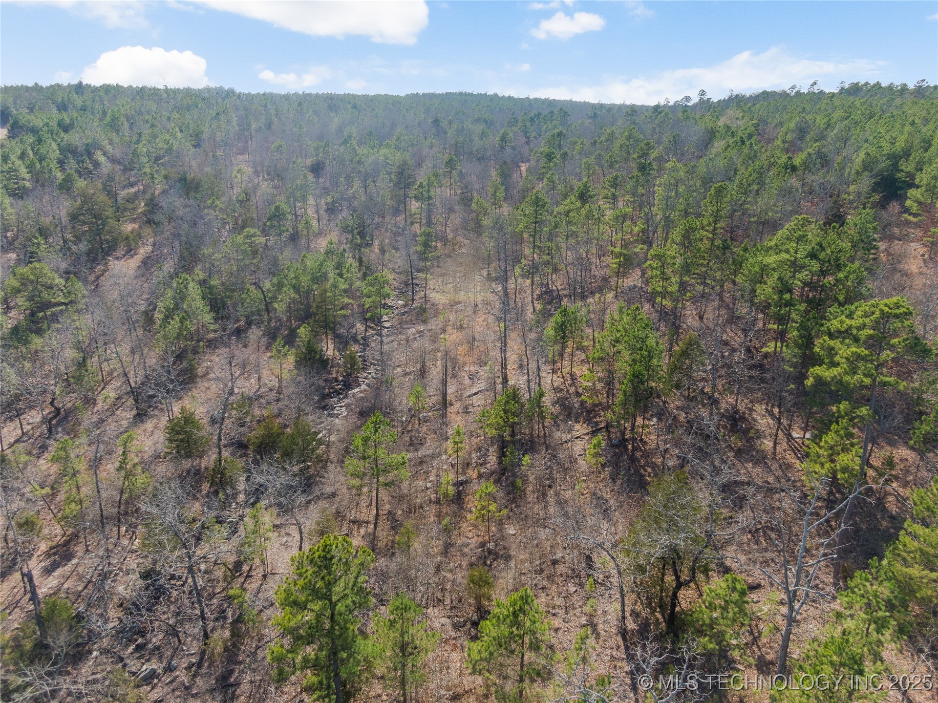 E 1860 Road Property Photo 18