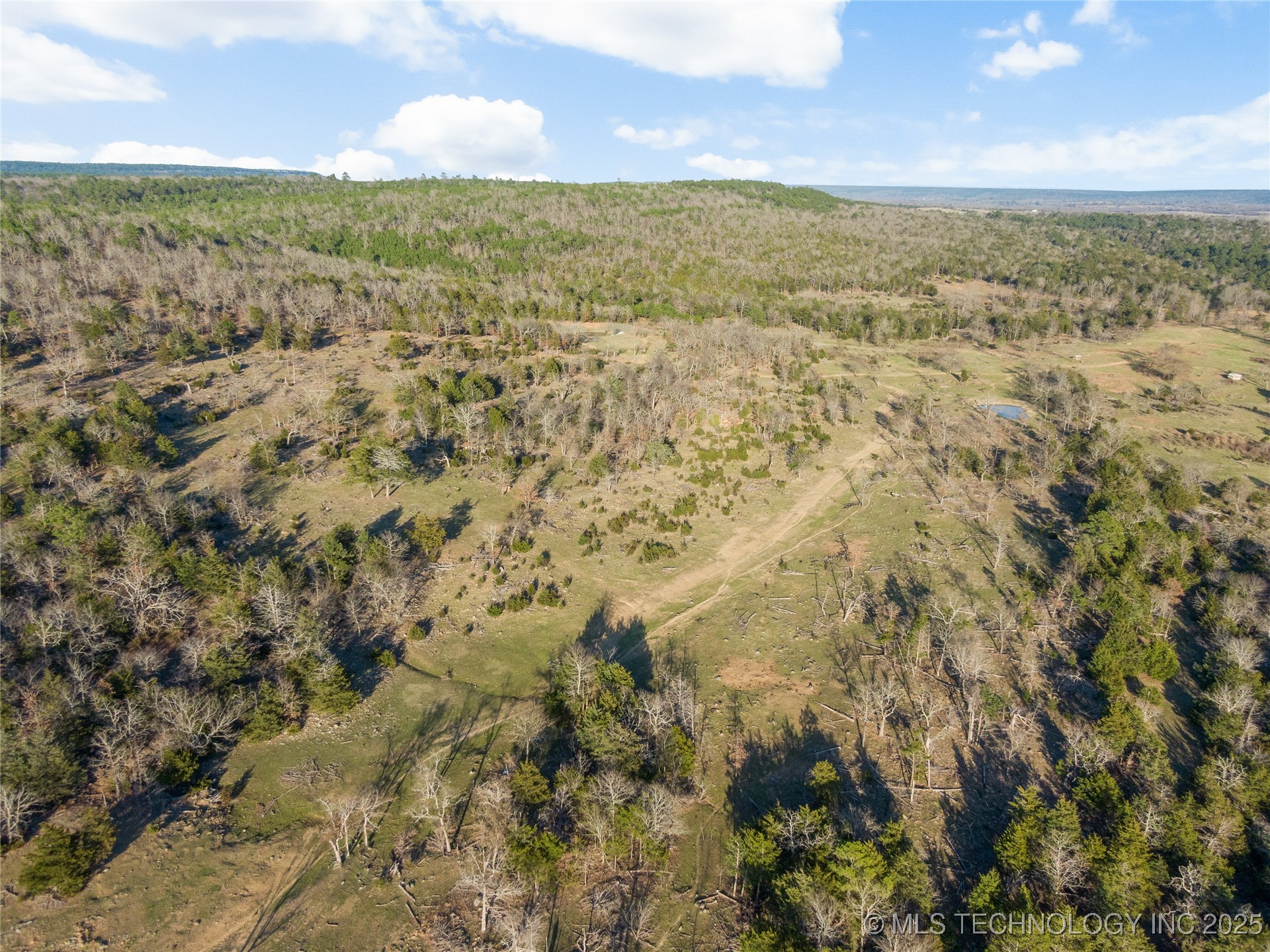 E 1860 Road Property Photo 33