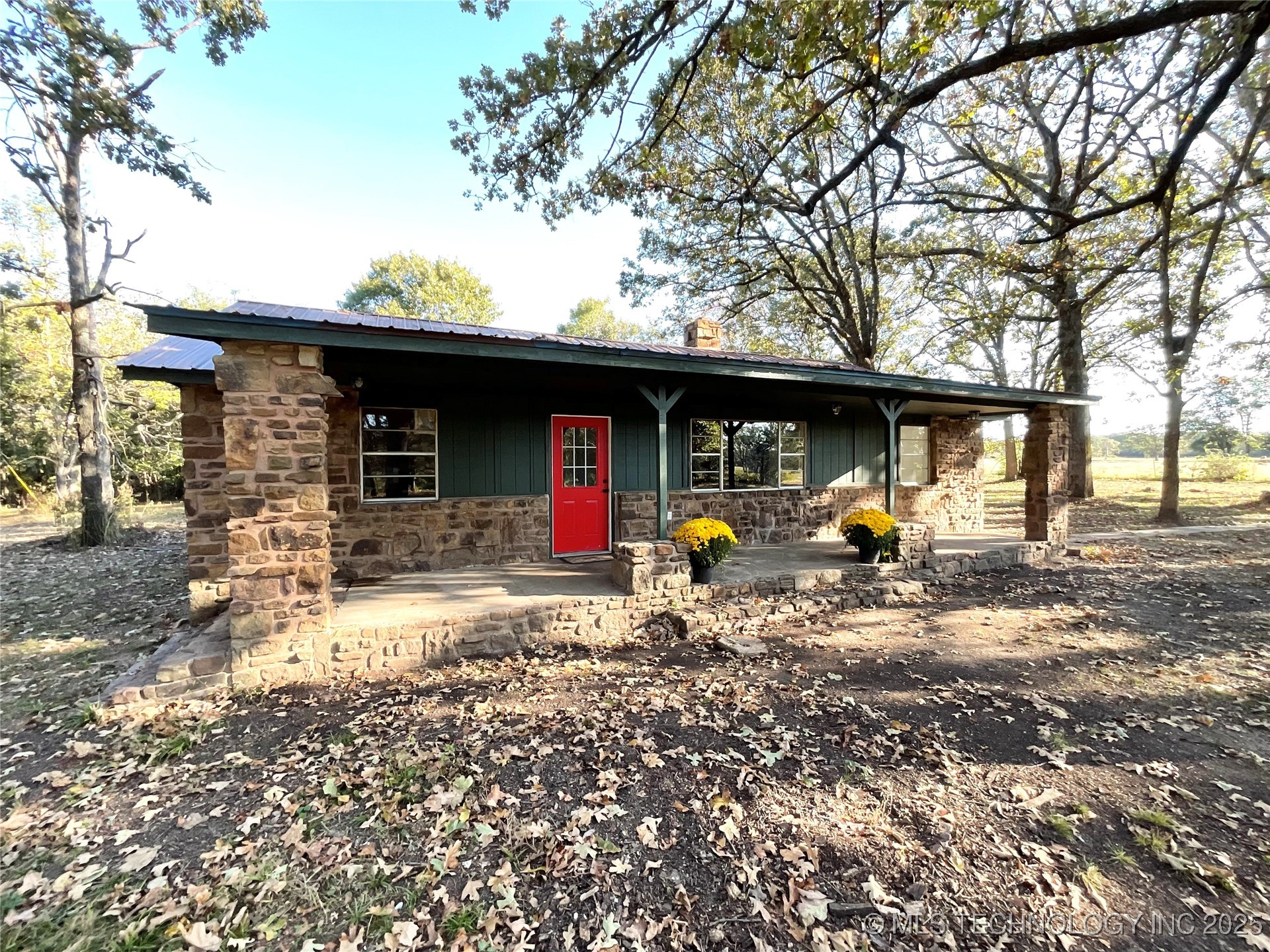 10250 E 580 Property Photo 3