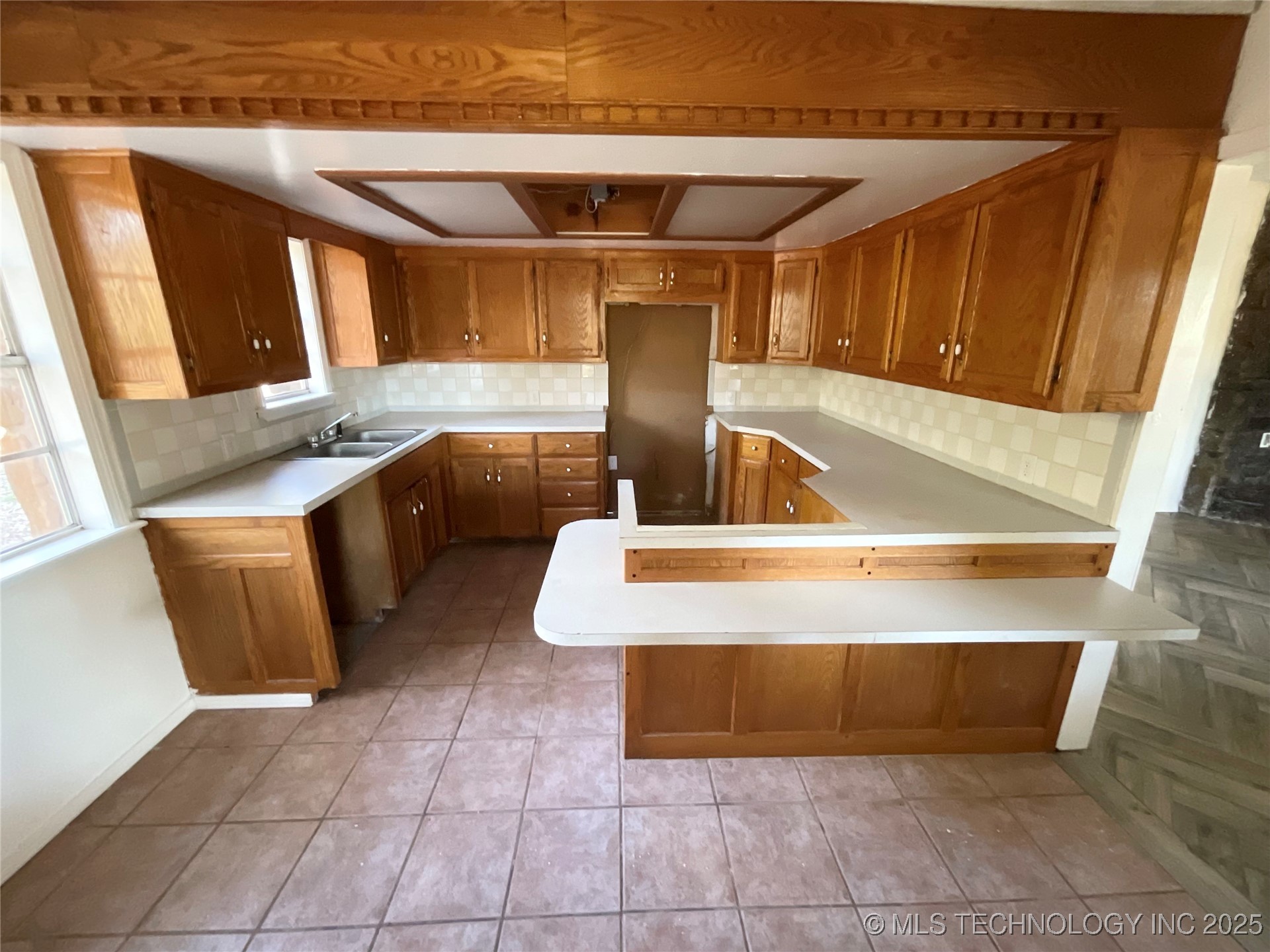 10250 E 580 Property Photo 8