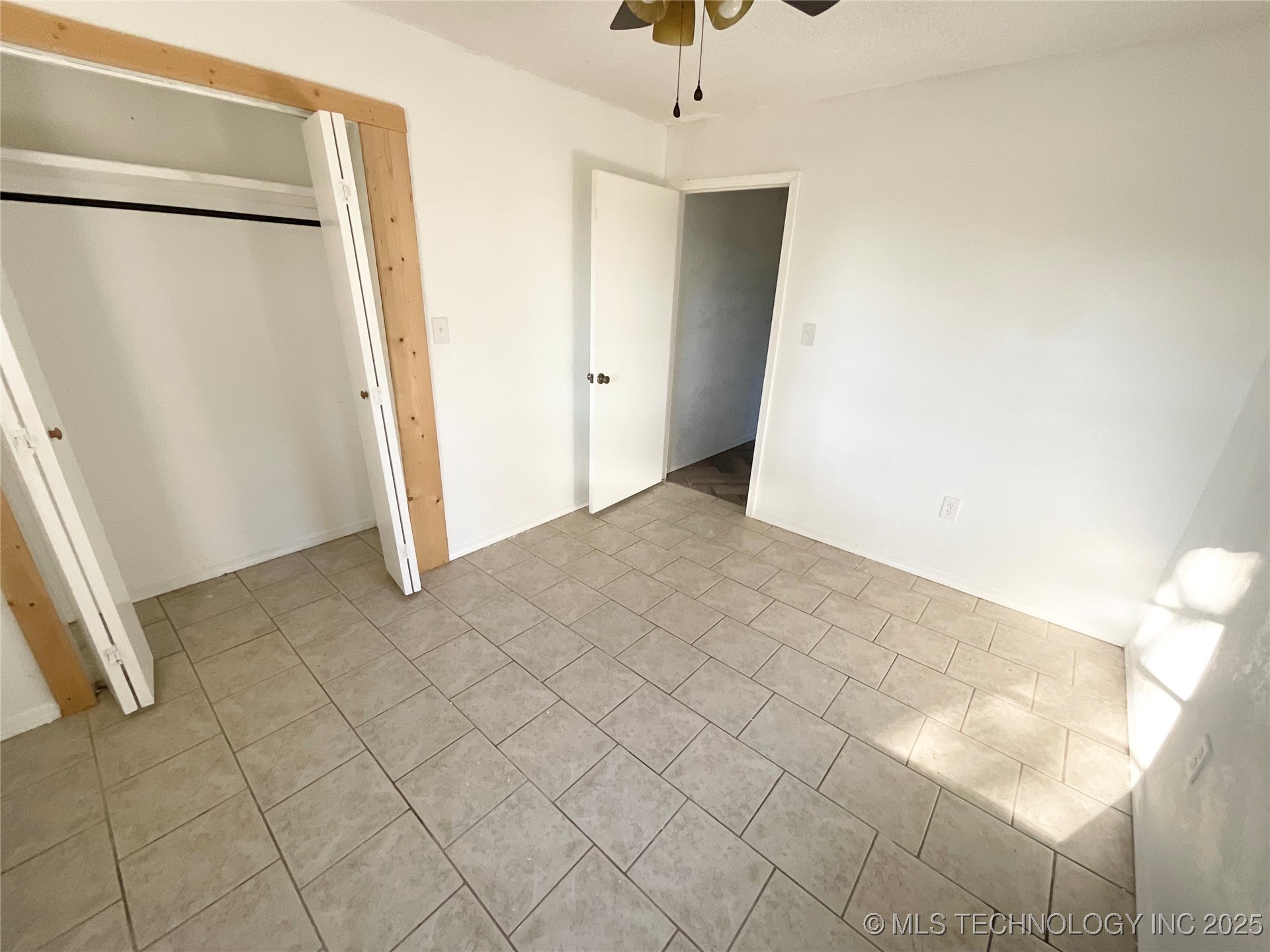 10250 E 580 Property Photo 16