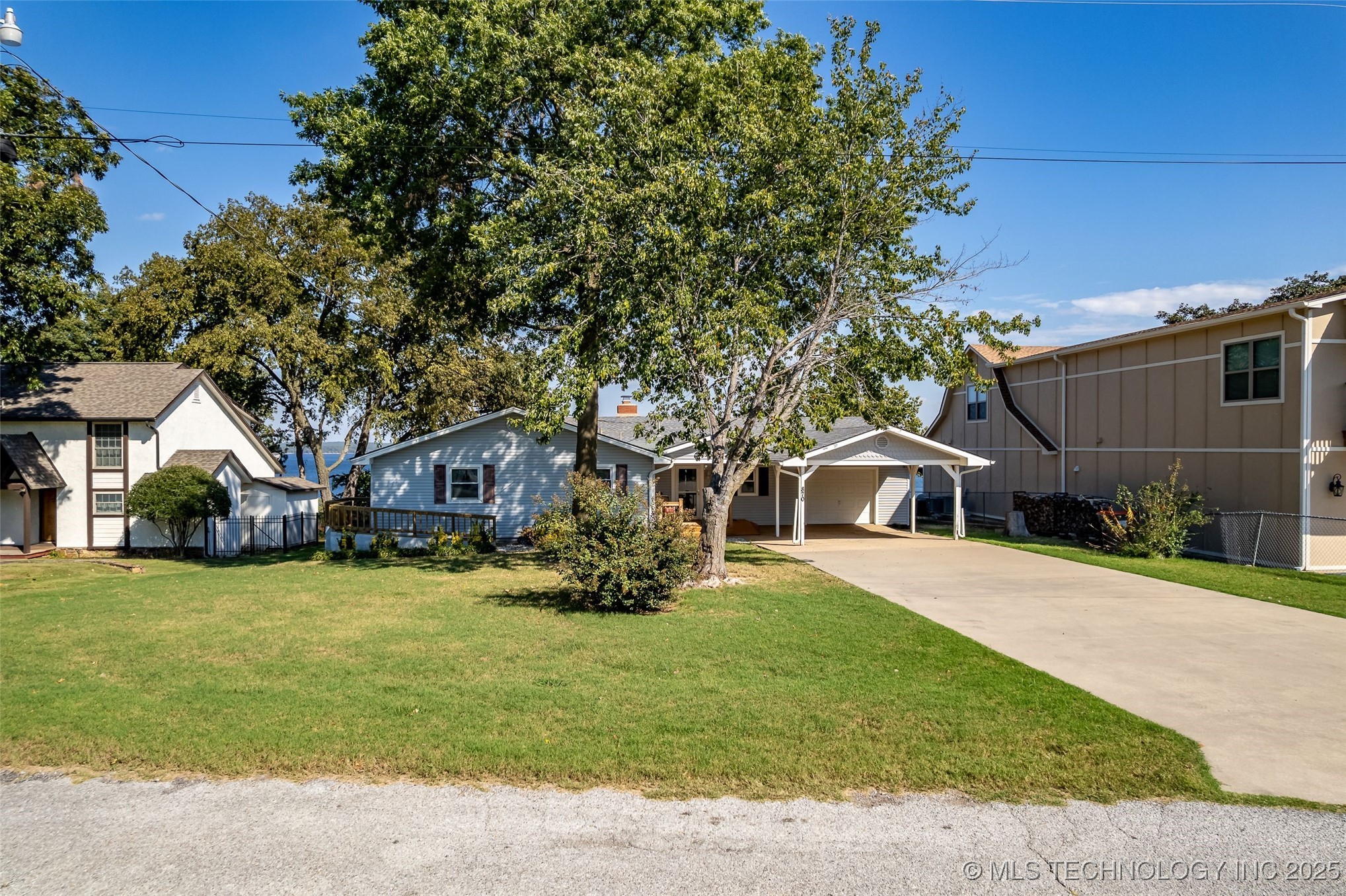 870 Morrow Drive Property Photo 5