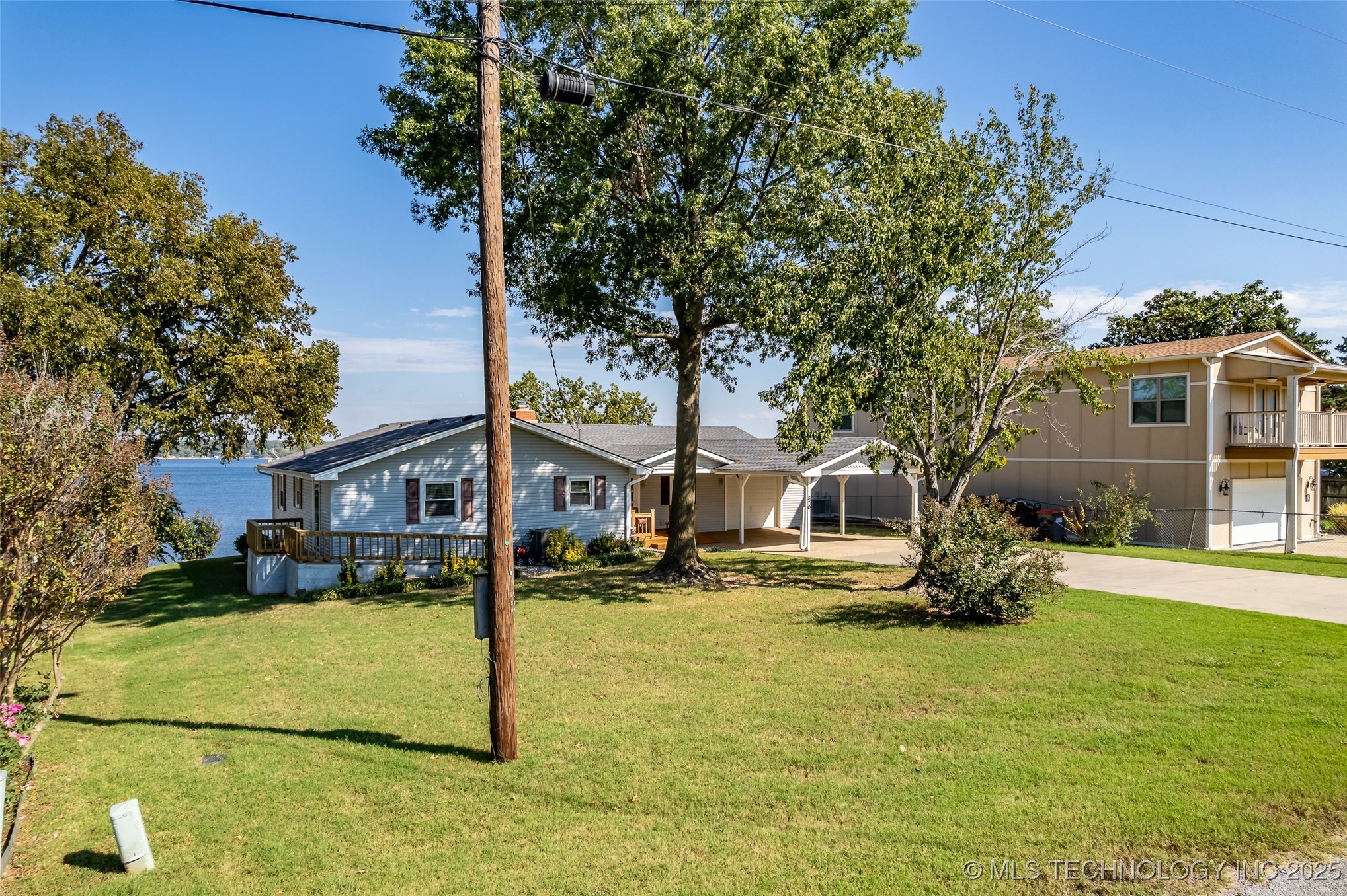 870 Morrow Drive Property Photo 6