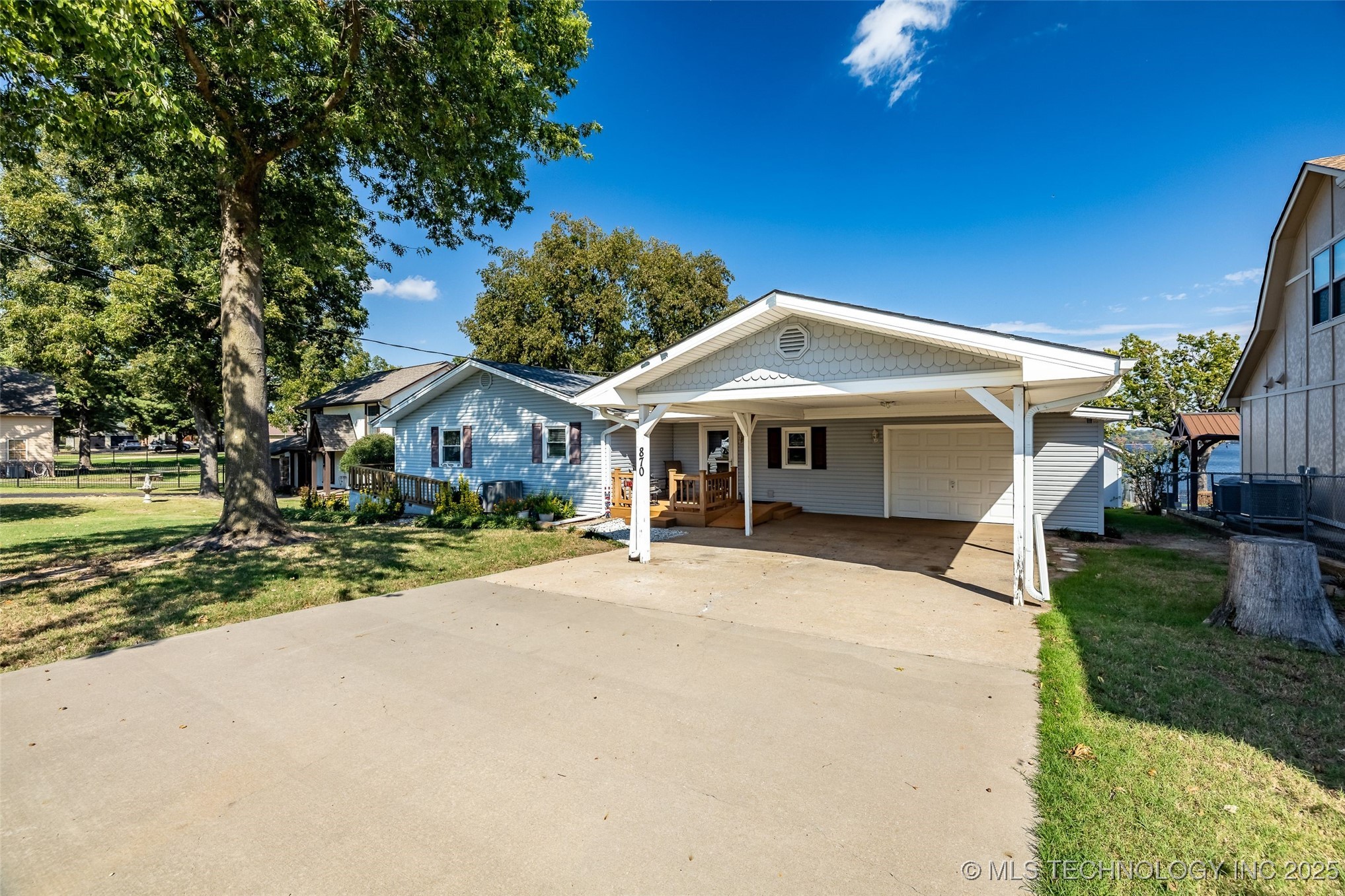 870 Morrow Drive Property Photo 8