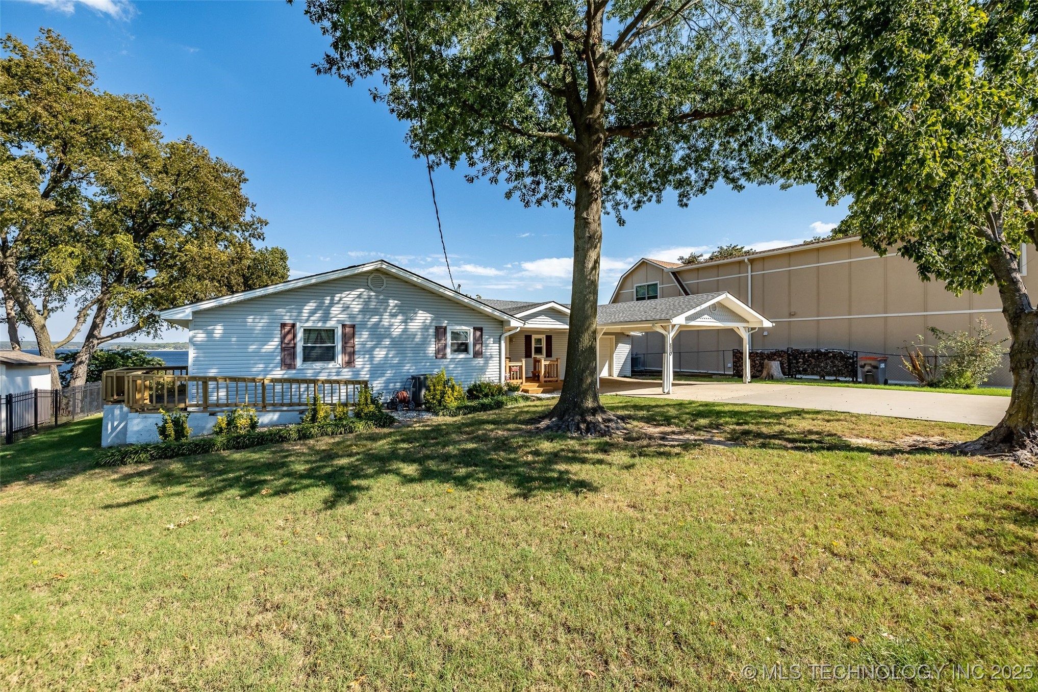 870 Morrow Drive Property Photo 10