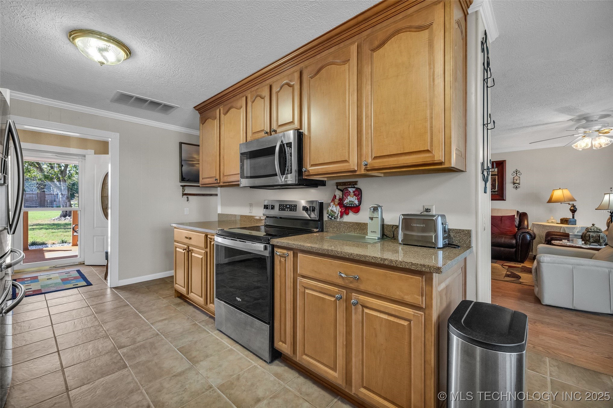 870 Morrow Drive Property Photo 21