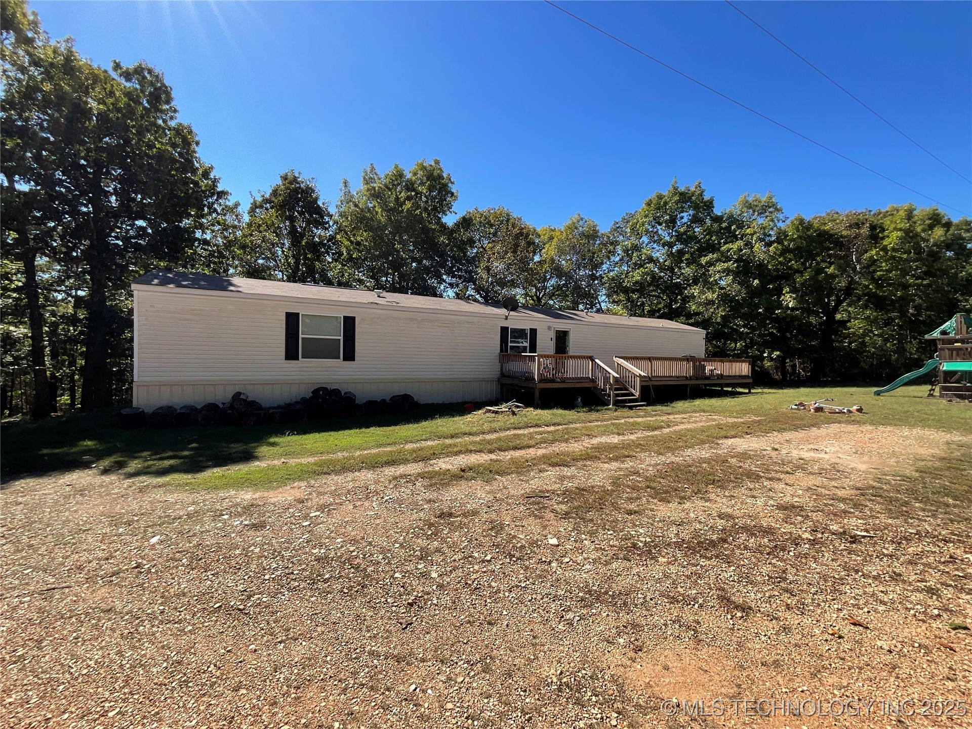 313 Hidden Hollow Property Photo 6