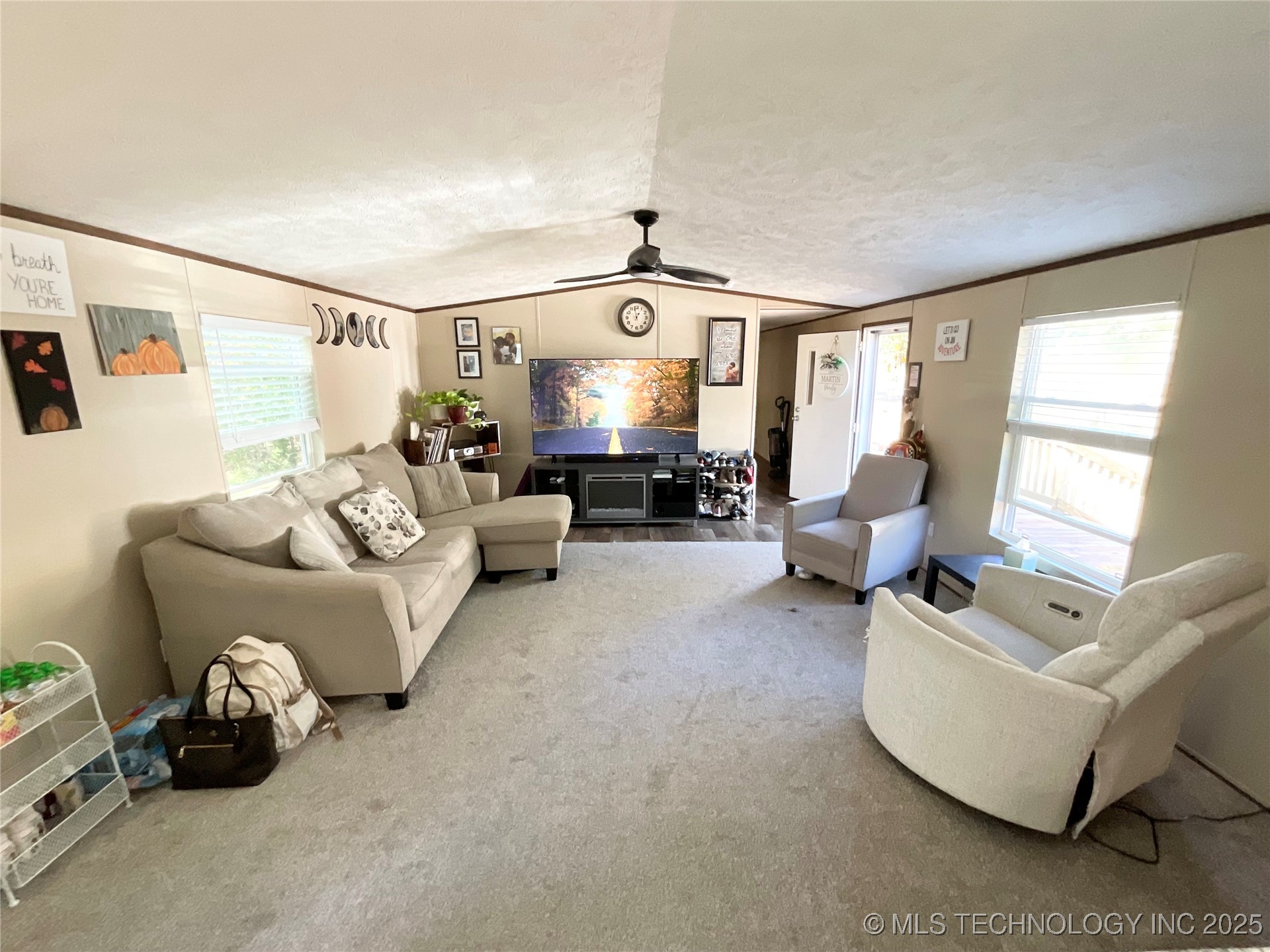 313 Hidden Hollow Property Photo 15