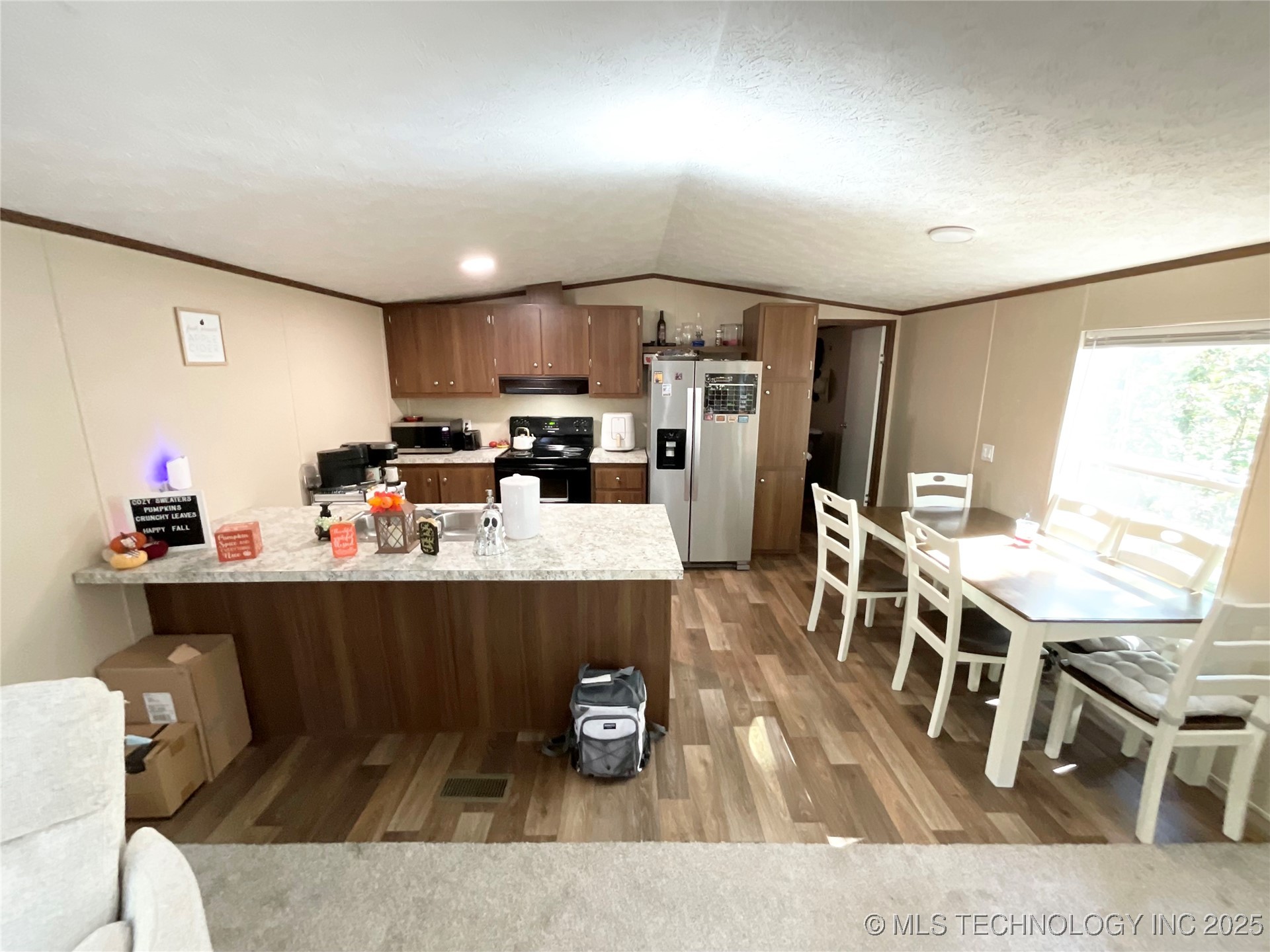 313 Hidden Hollow Property Photo 18