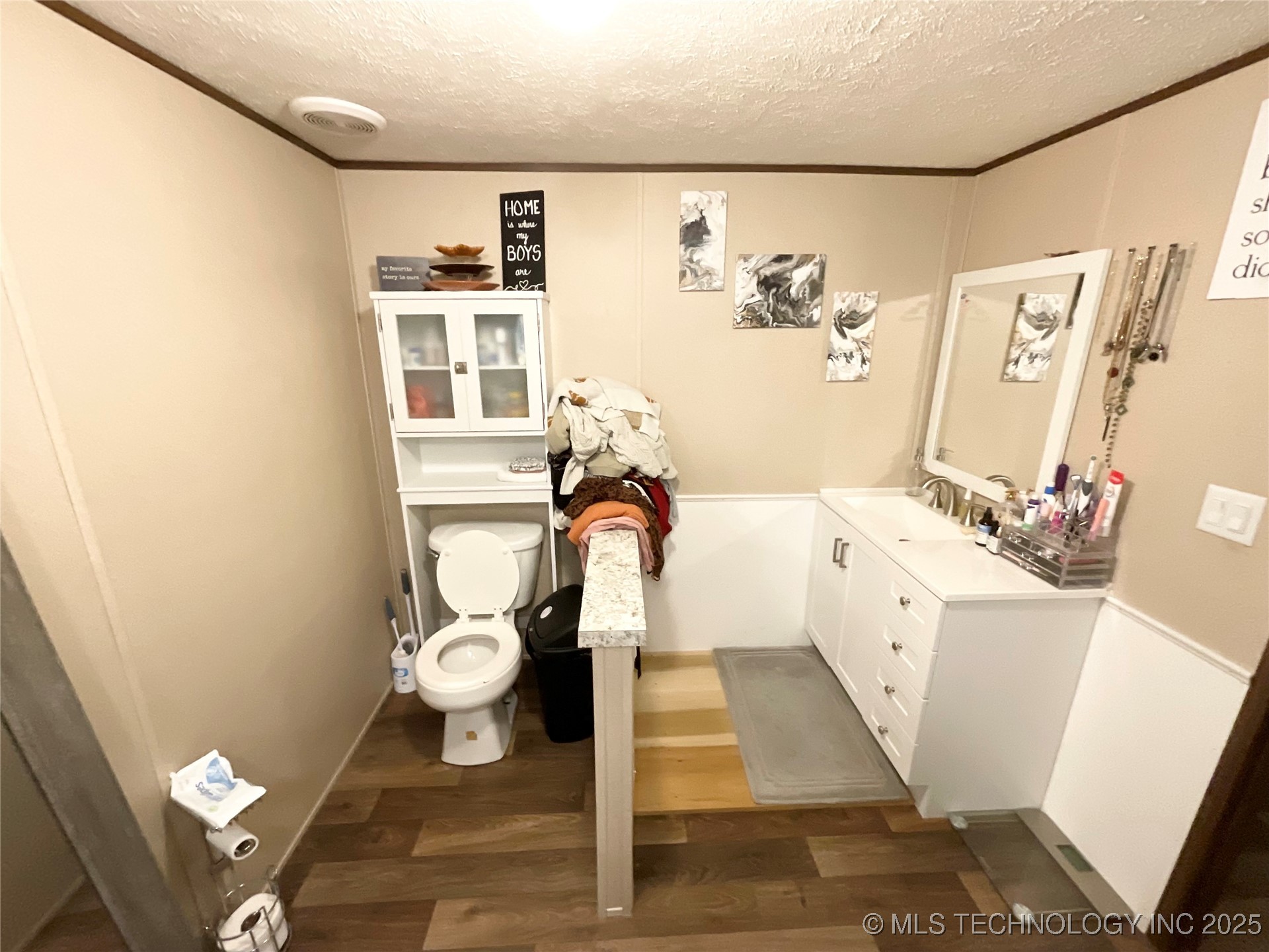 313 Hidden Hollow Property Photo 24