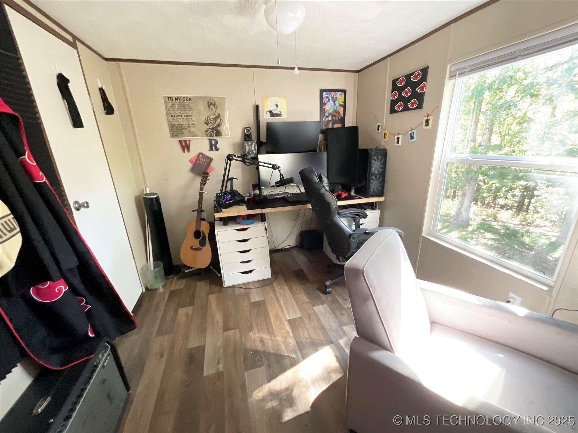 313 Hidden Hollow Property Photo 25